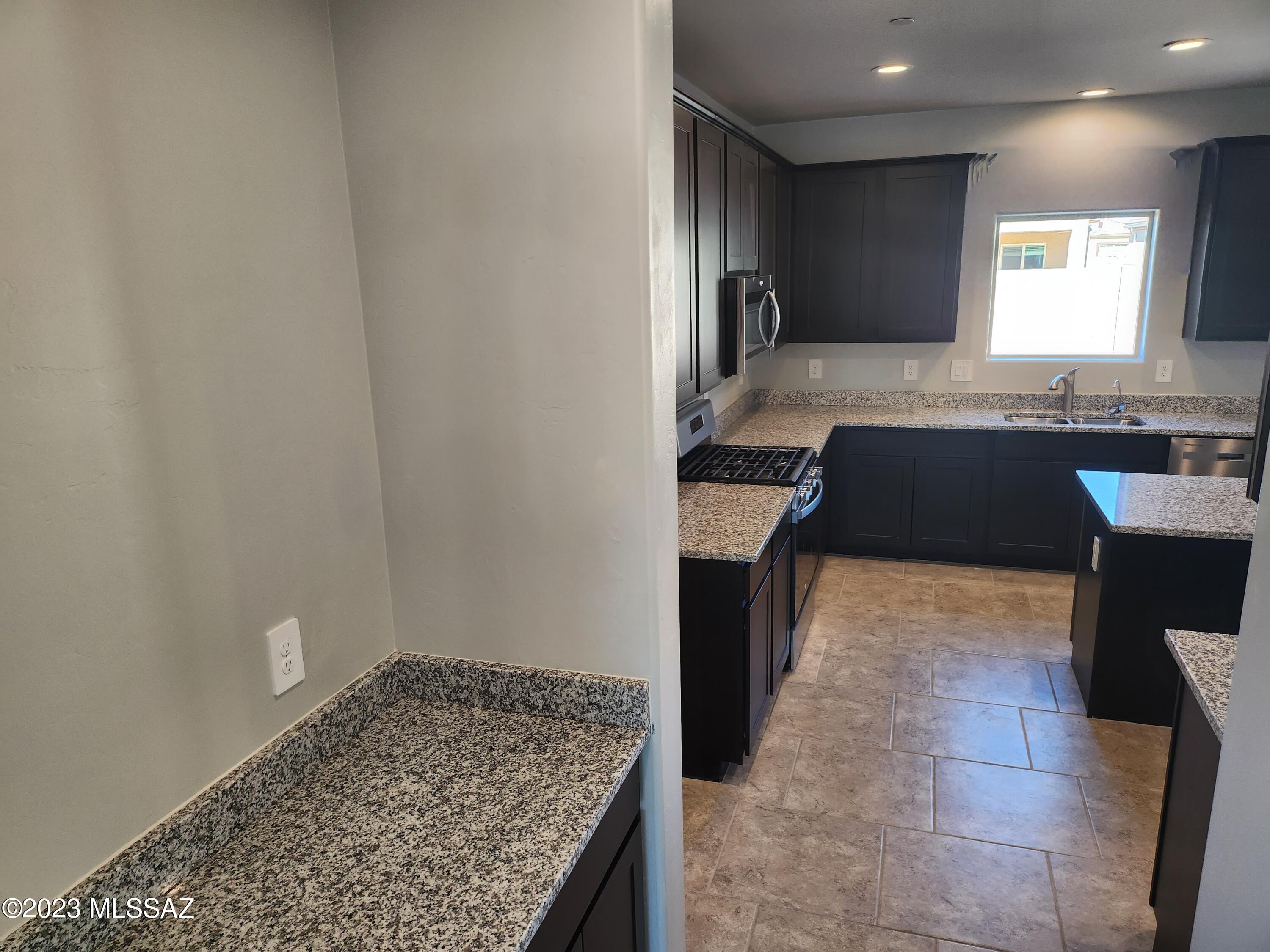 Saguaro Bloom 7A - Residential