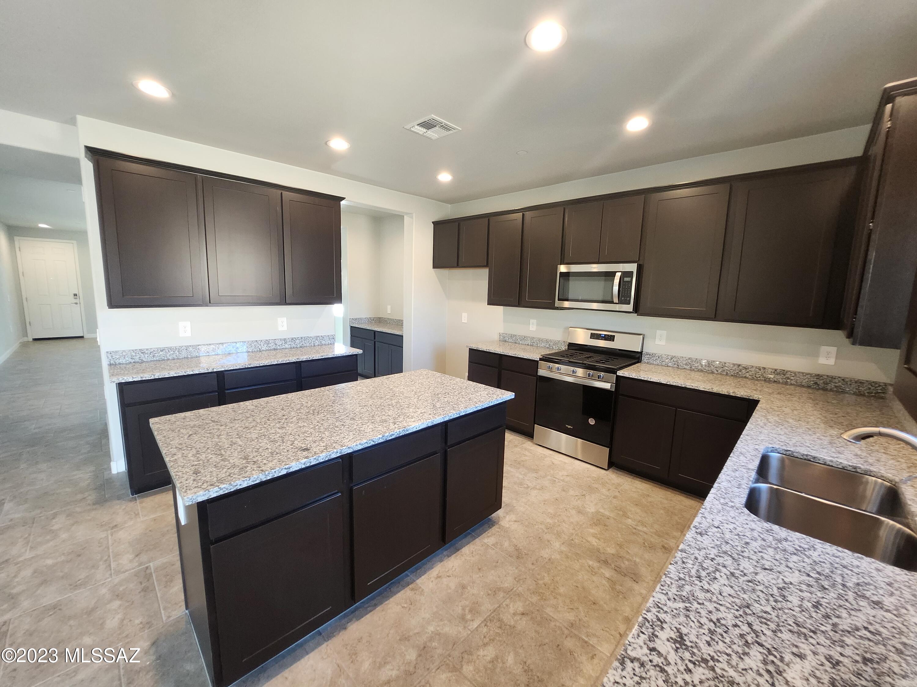 Saguaro Bloom 7A - Residential