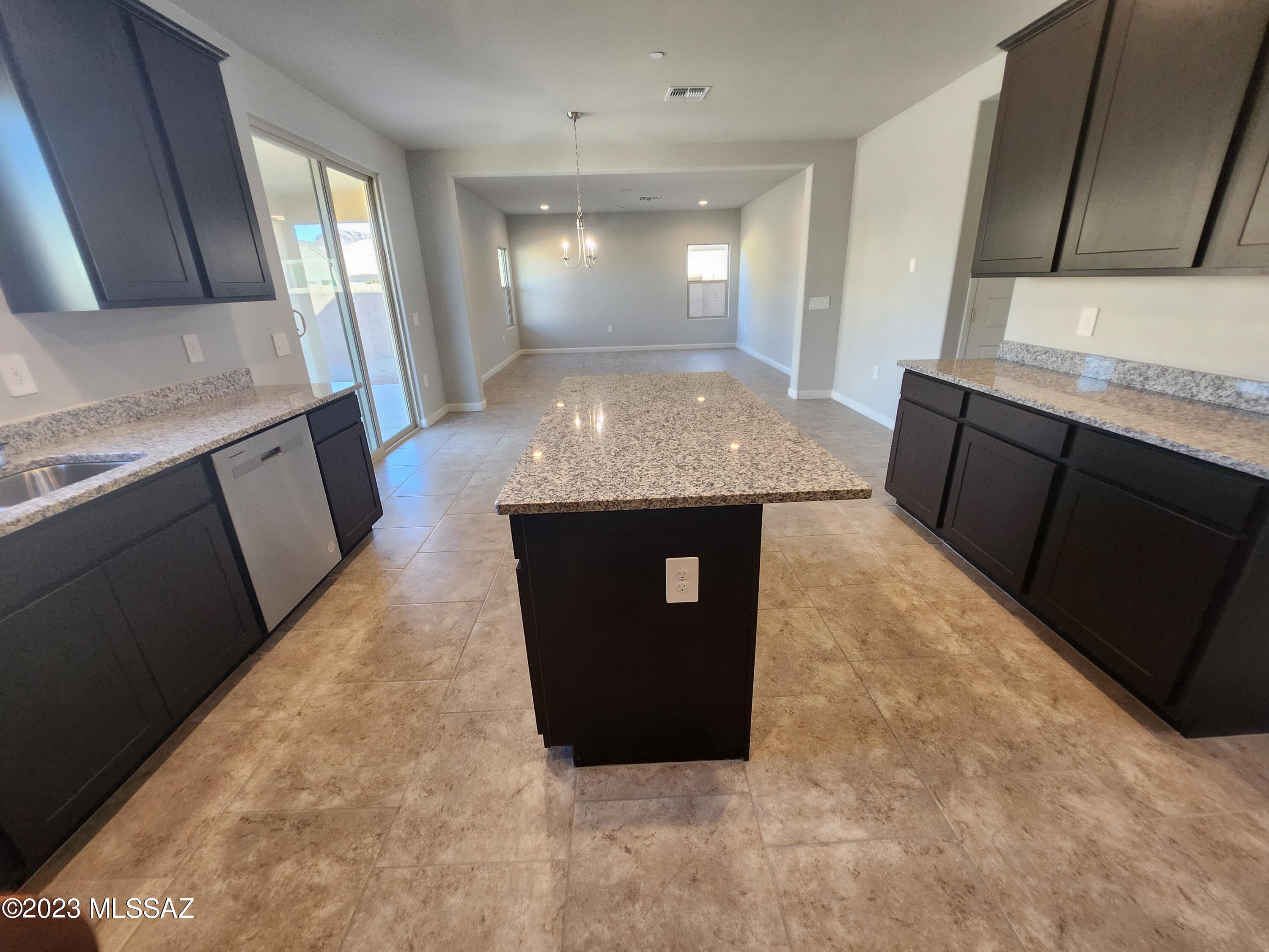 Saguaro Bloom 7A - Residential