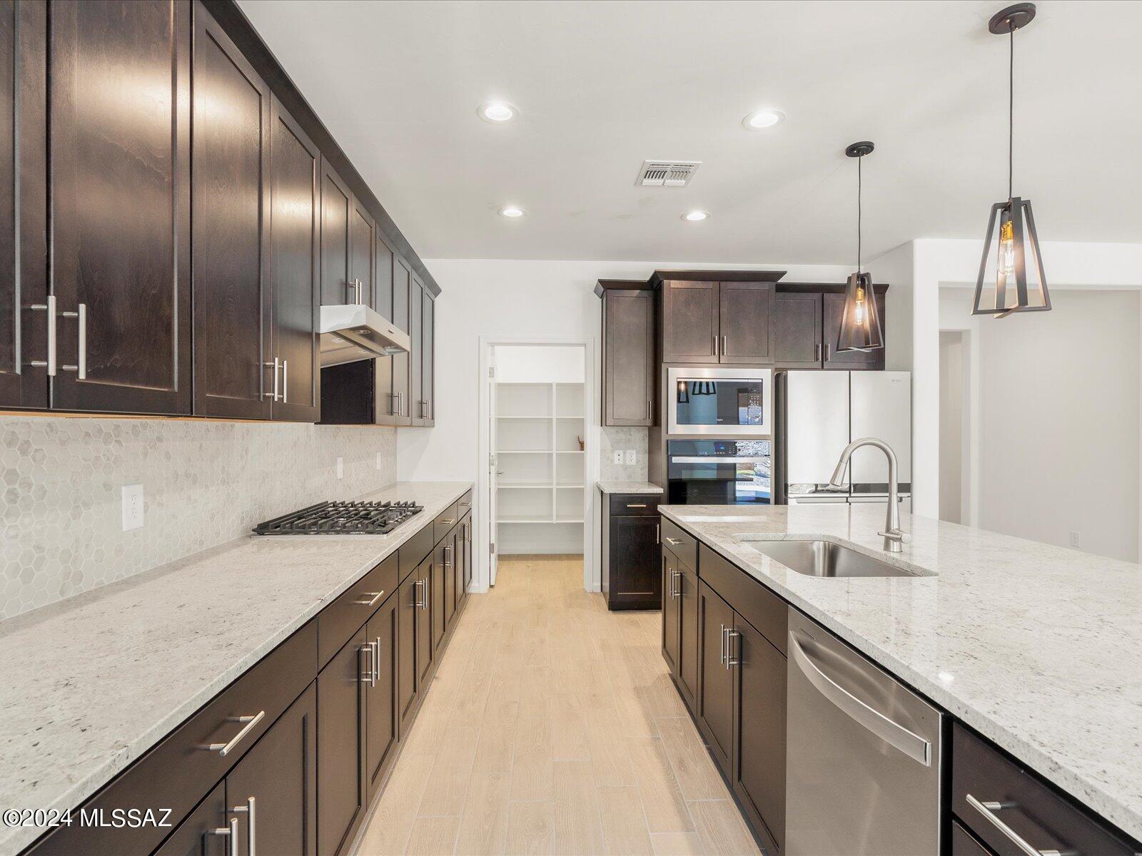 Houghton Reserve - Residential