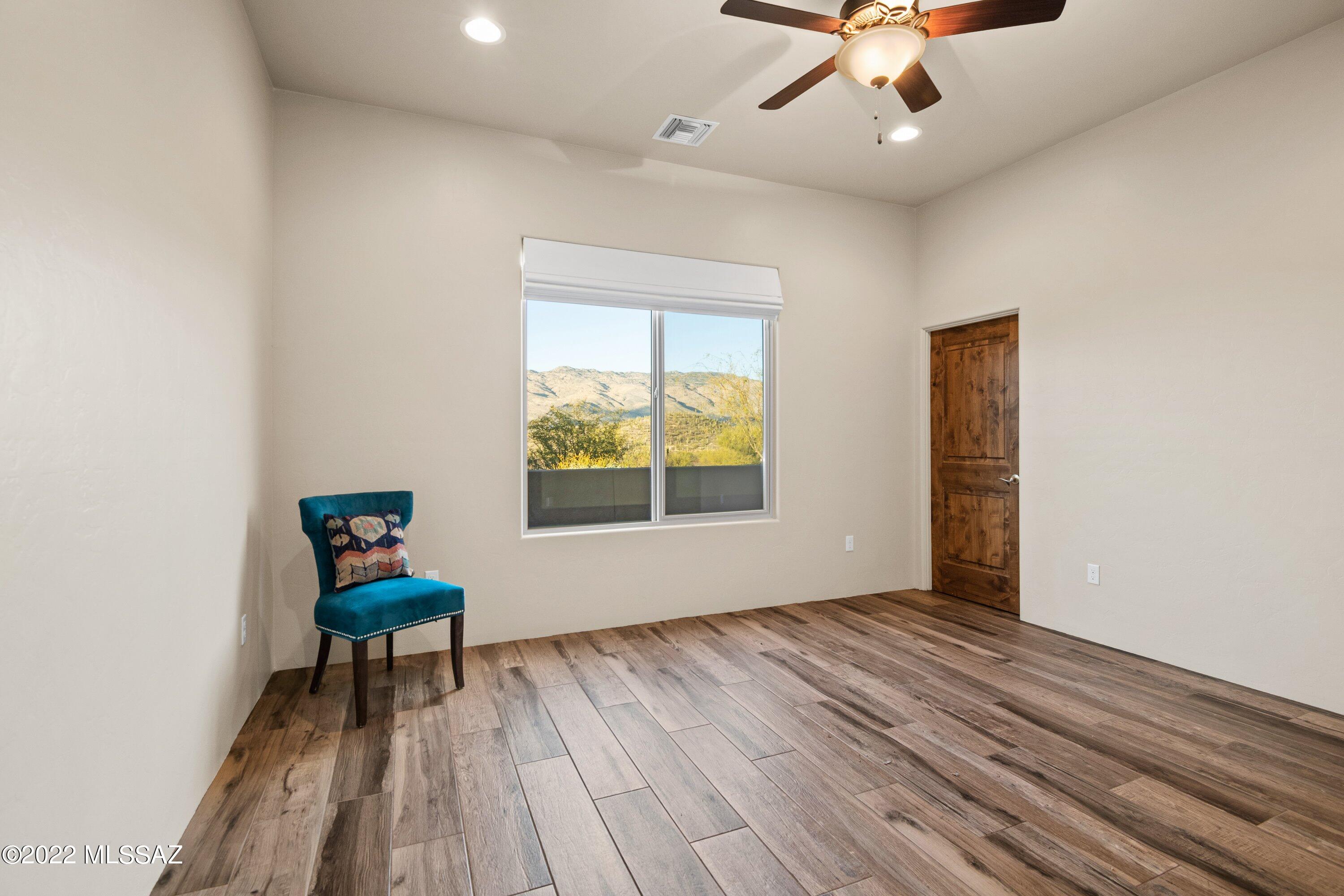Coyote Creek (1-395) - Residential