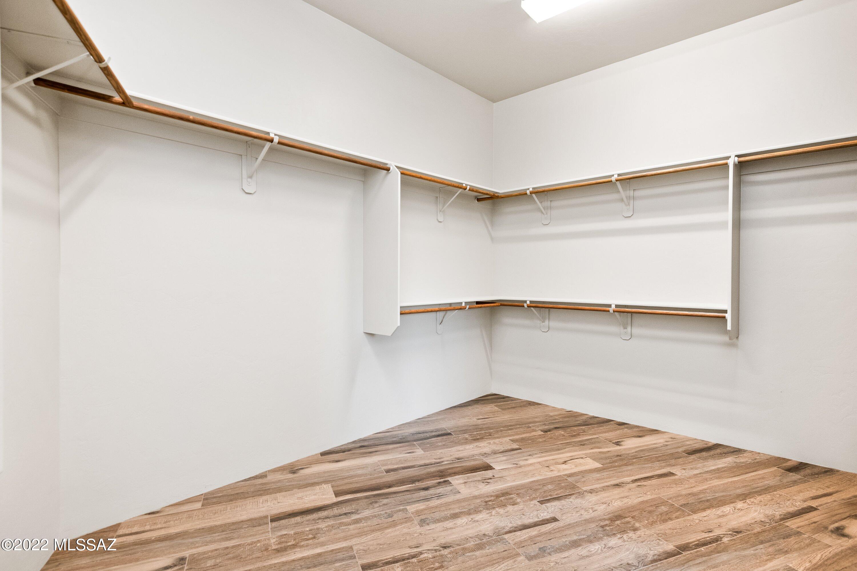 Coyote Creek (1-395) - Residential