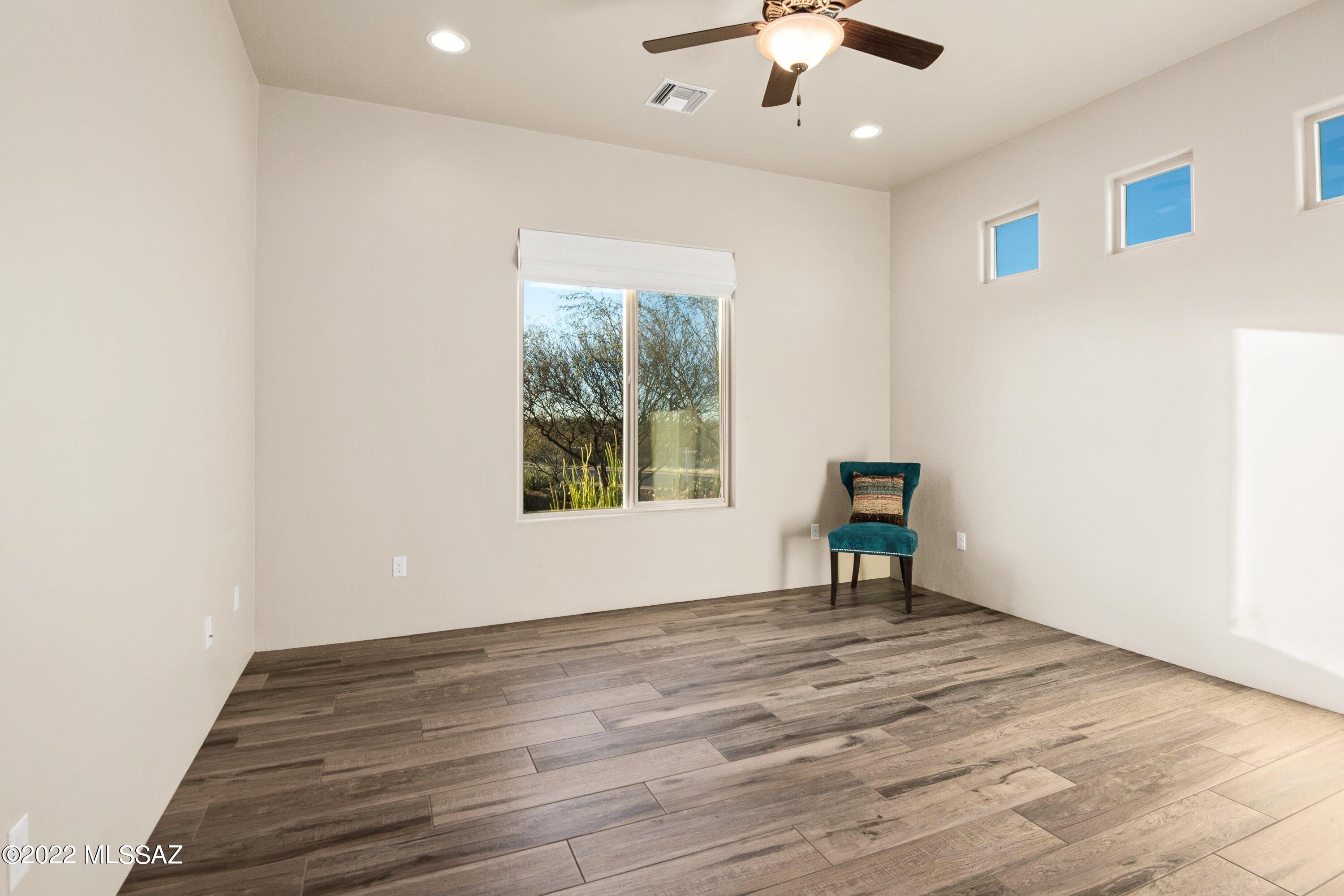 Coyote Creek (1-395) - Residential