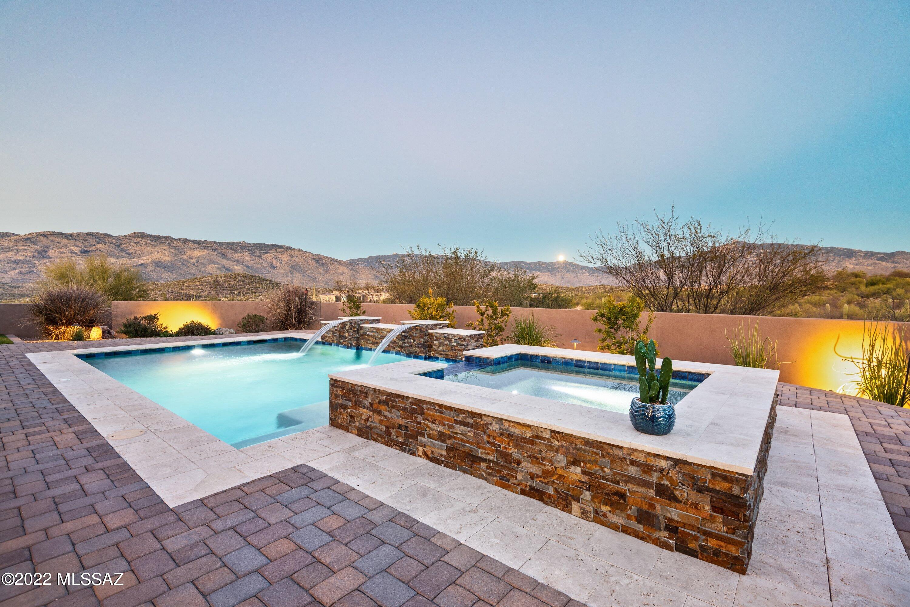 Coyote Creek (1-395) - Residential