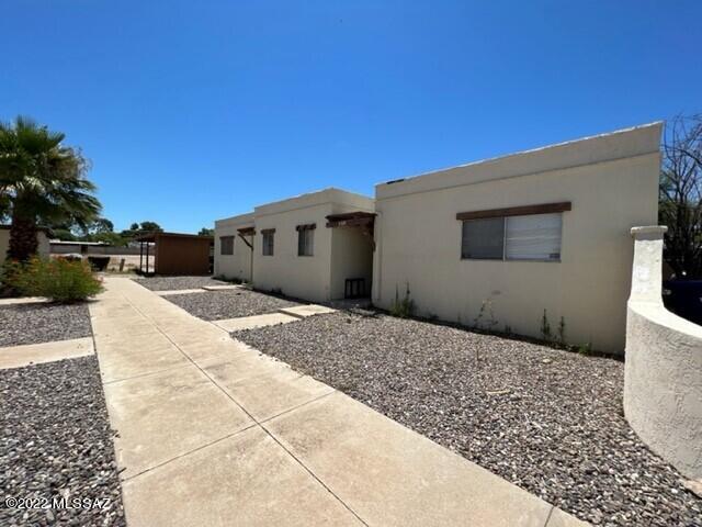 Great investment property! 2 BR/1BA Duplex. 3528/3530 N Tucson Blvd. Carpet and vinyl flooring. Includes fridge, stove/oven, dishwasher  and w/d connections in each unit. 1 washer and dryer set. All bedrooms have 2 walk-in closets. Fenced back yards. Tenant occupied. 1 lease through 2/2023 the other unit is on month to month. *showing with accepted offer only and 2 day notice to tenants*