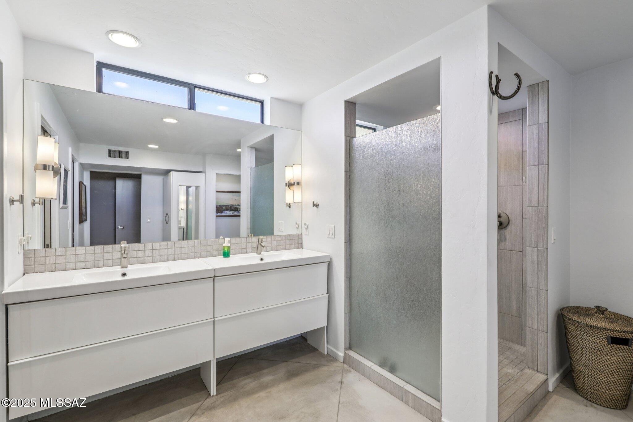 Tucson National Townhomes West(1-80) - Residential