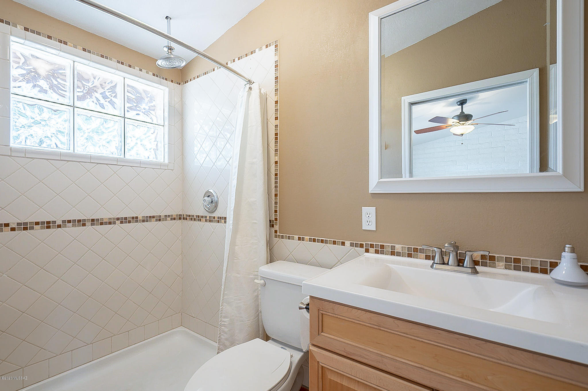 Casas Adobes Estates (448-465) - Residential Lease