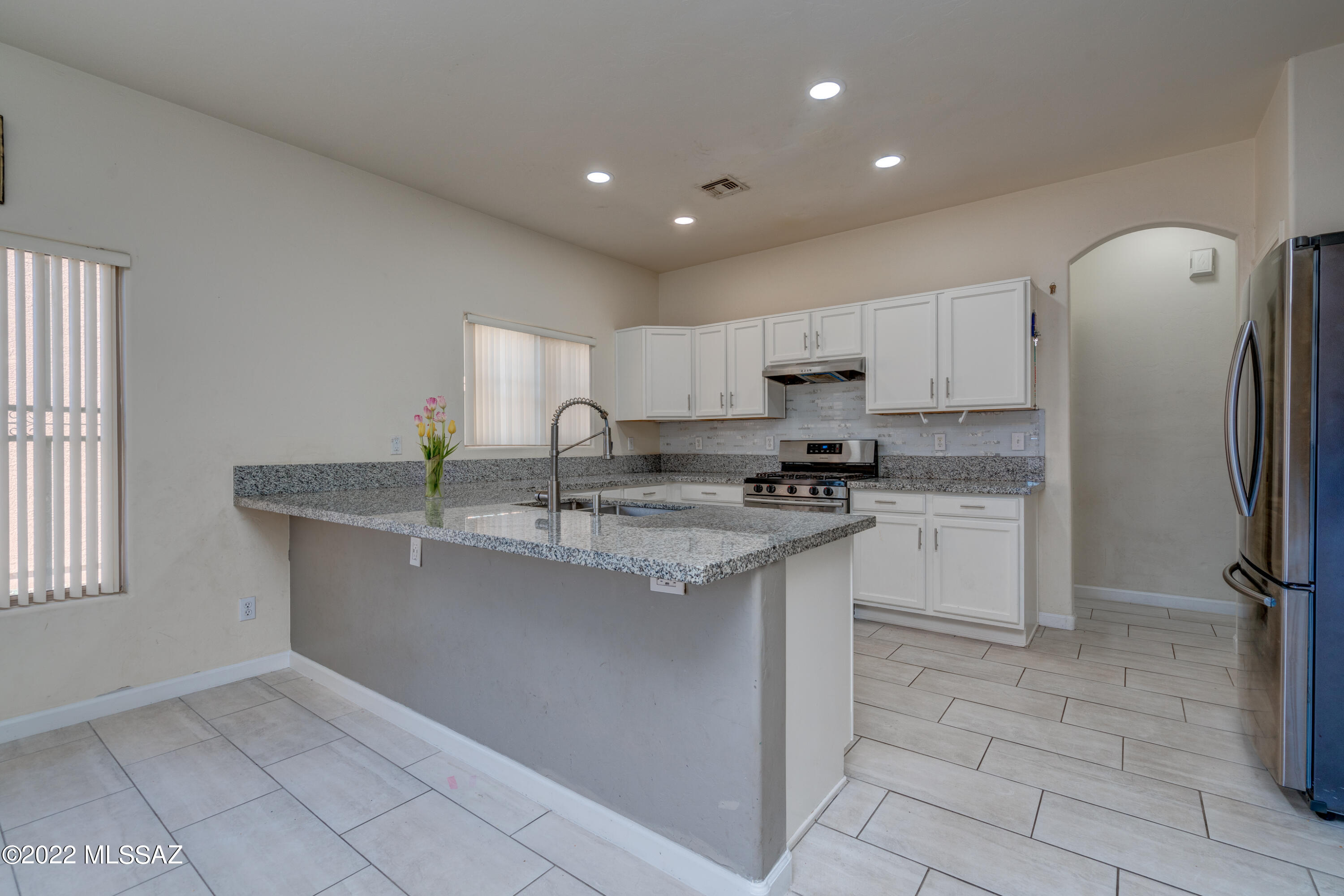 Valencia Place (1-100) - Residential