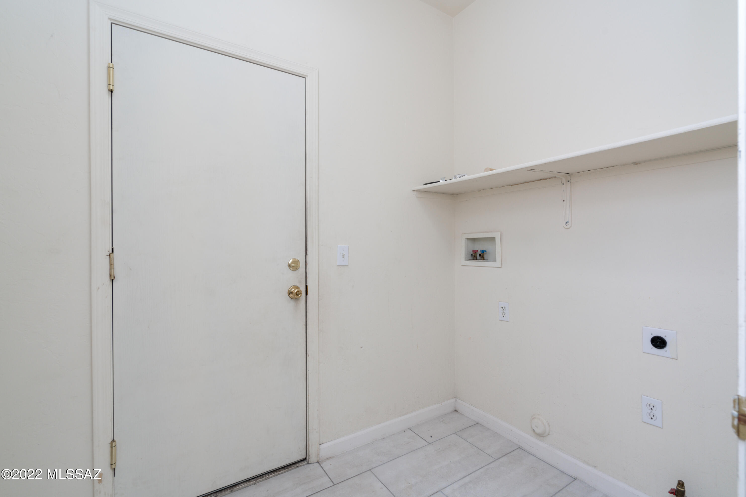 Valencia Place (1-100) - Residential