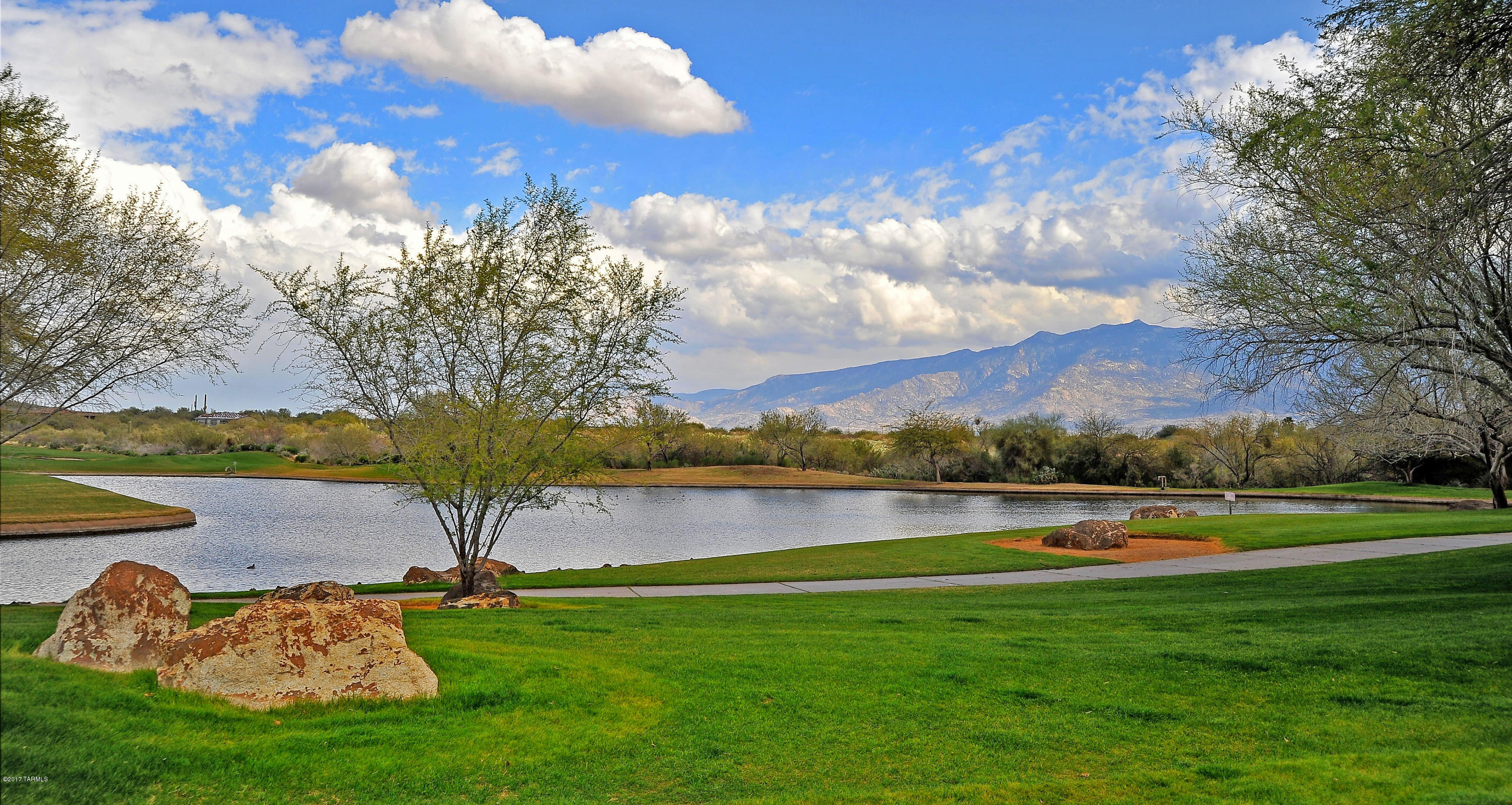 Vistoso Golf Casitas II, A Condominium (101-116, 201-216) - Residential