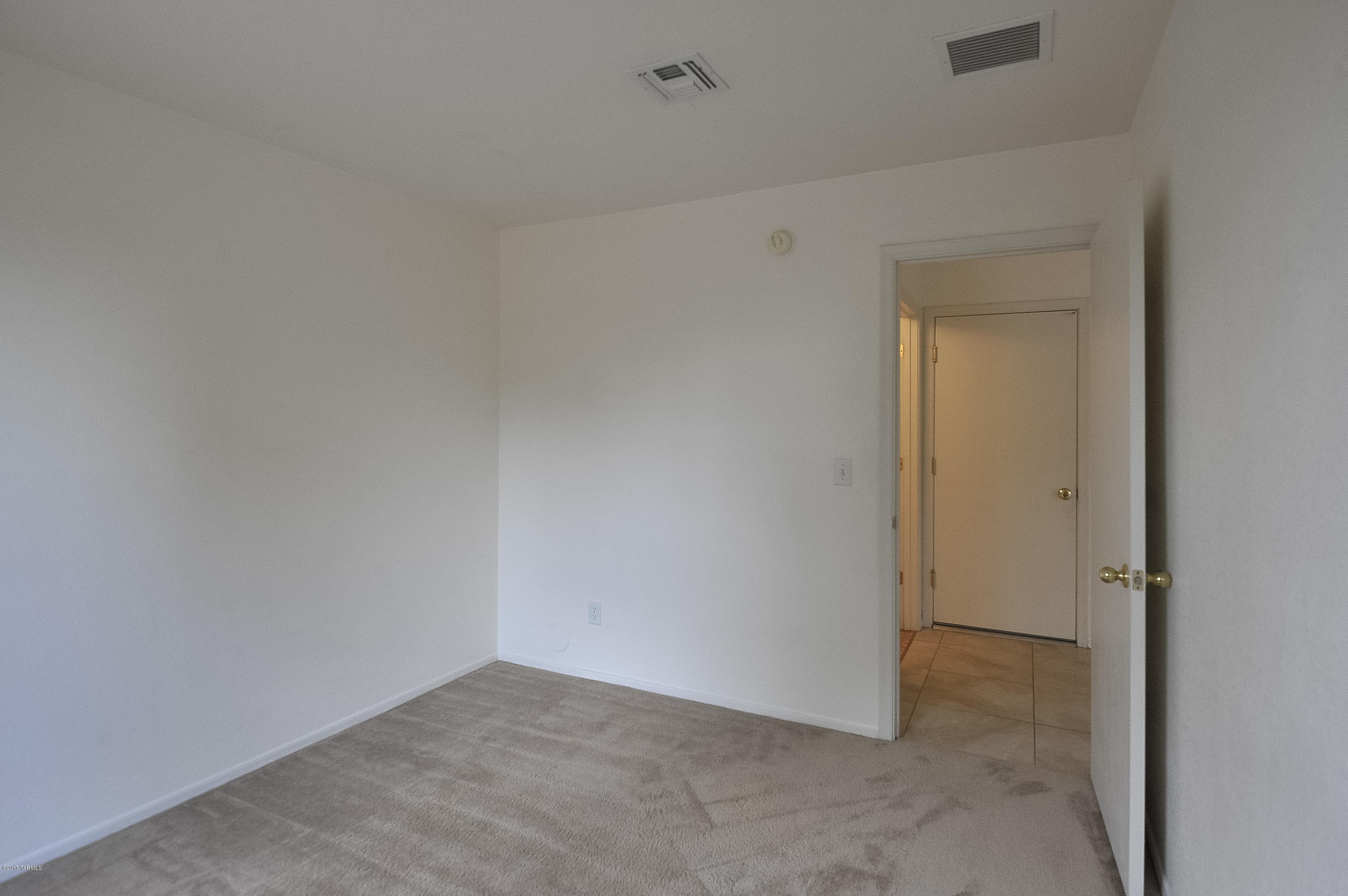 Casas Adobes West (1-220) - Residential Lease