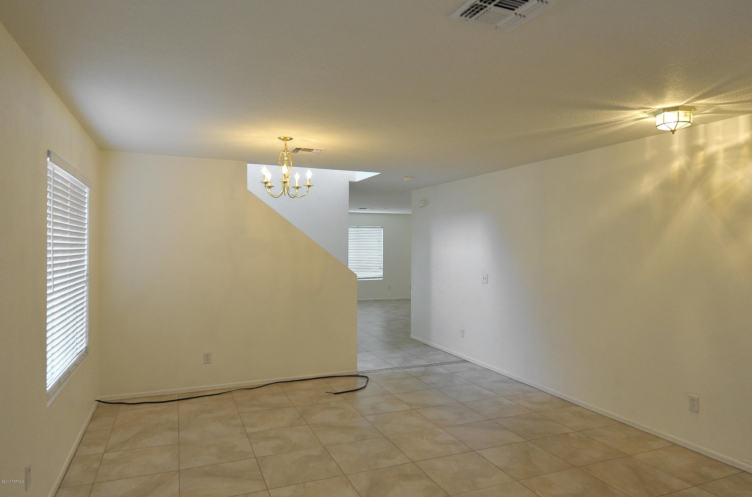 Casas Adobes West (1-220) - Residential Lease