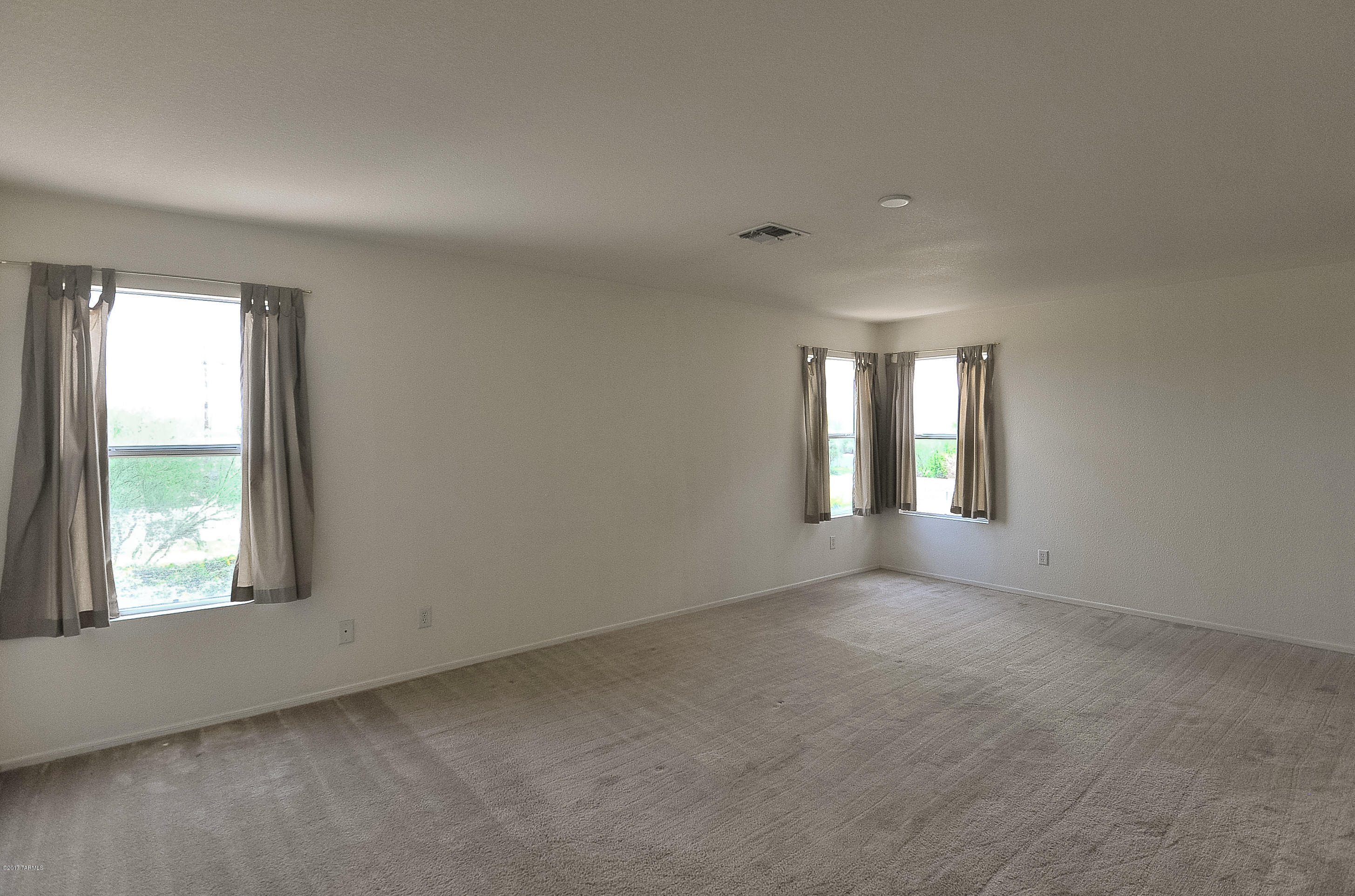 Casas Adobes West (1-220) - Residential Lease