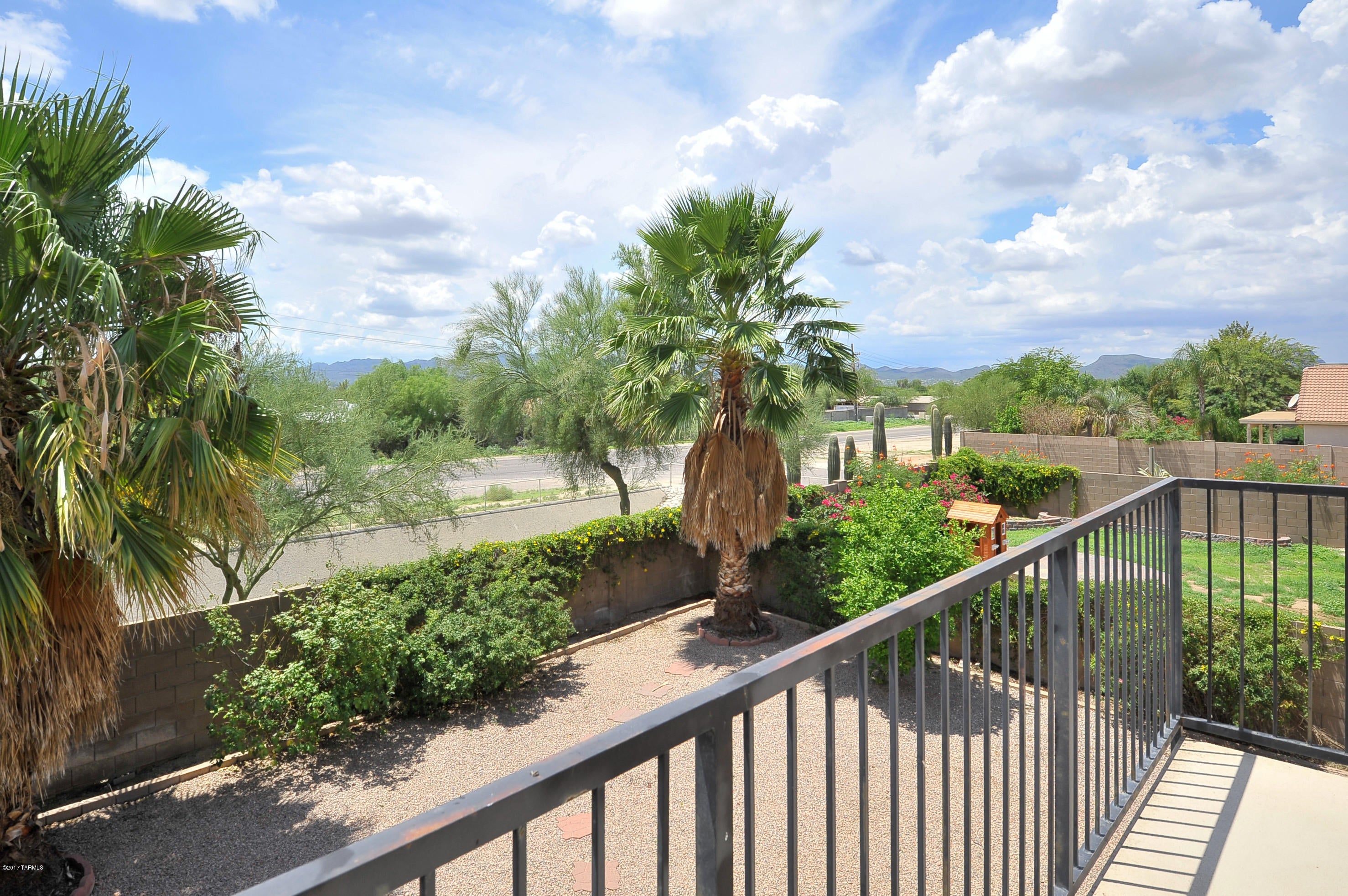 Casas Adobes West (1-220) - Residential Lease
