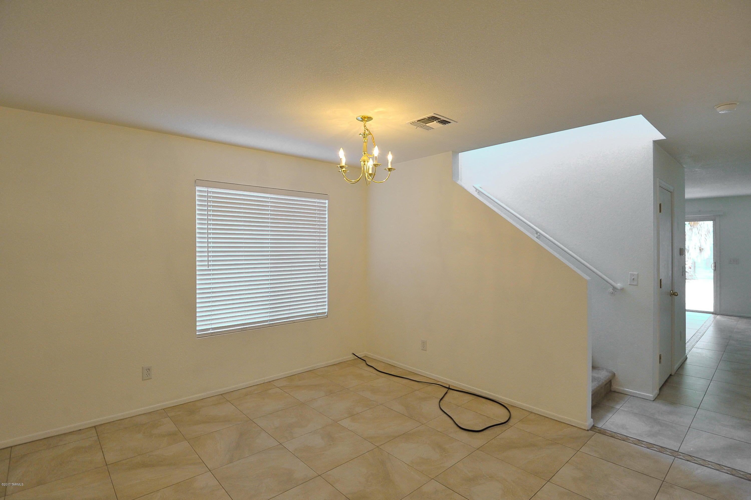 Casas Adobes West (1-220) - Residential Lease