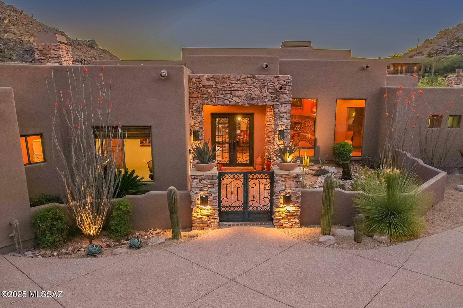 Canyon Pass II At Dove Mountain (49-110) - Residential