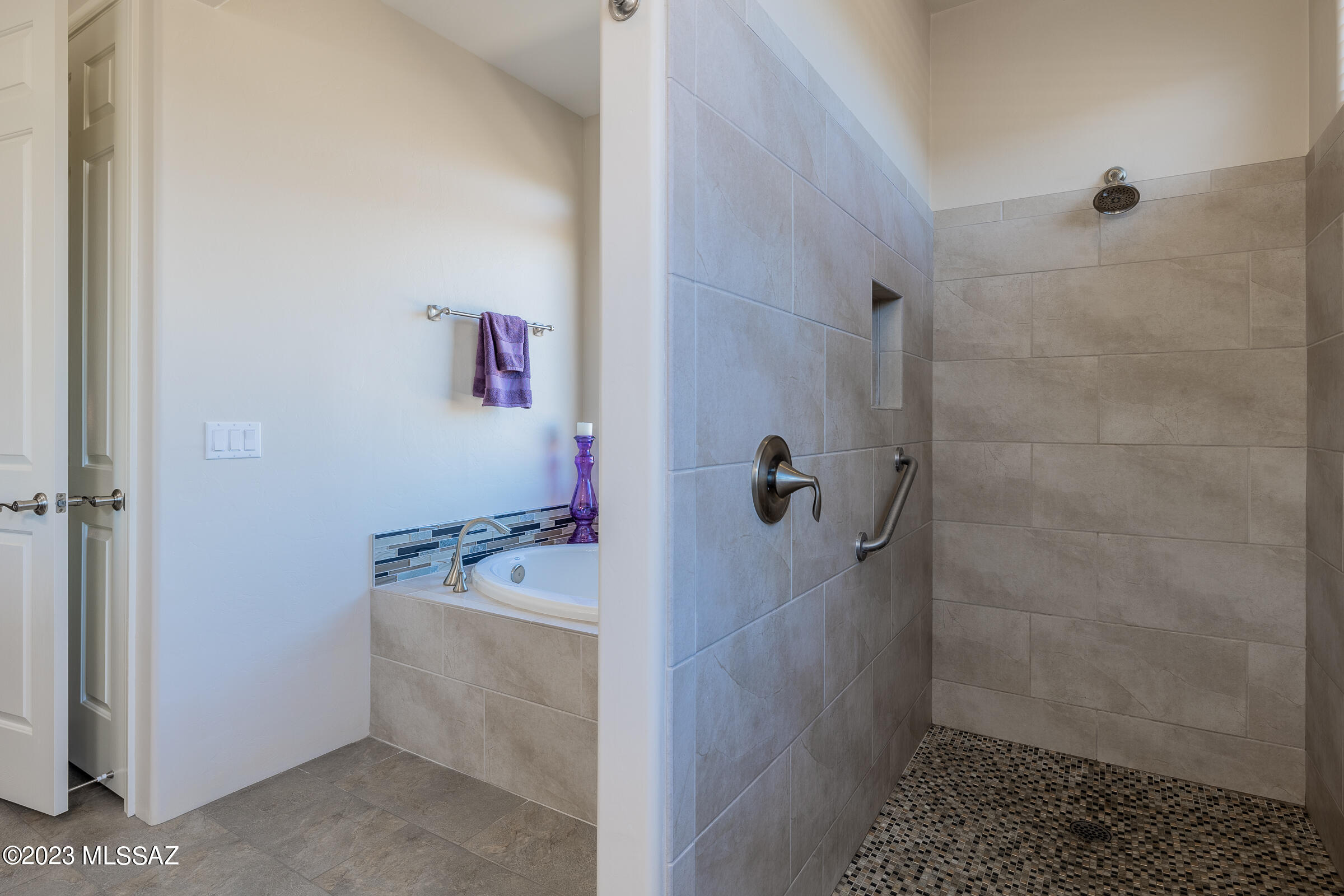 Coyote Creek (1-395) - Residential