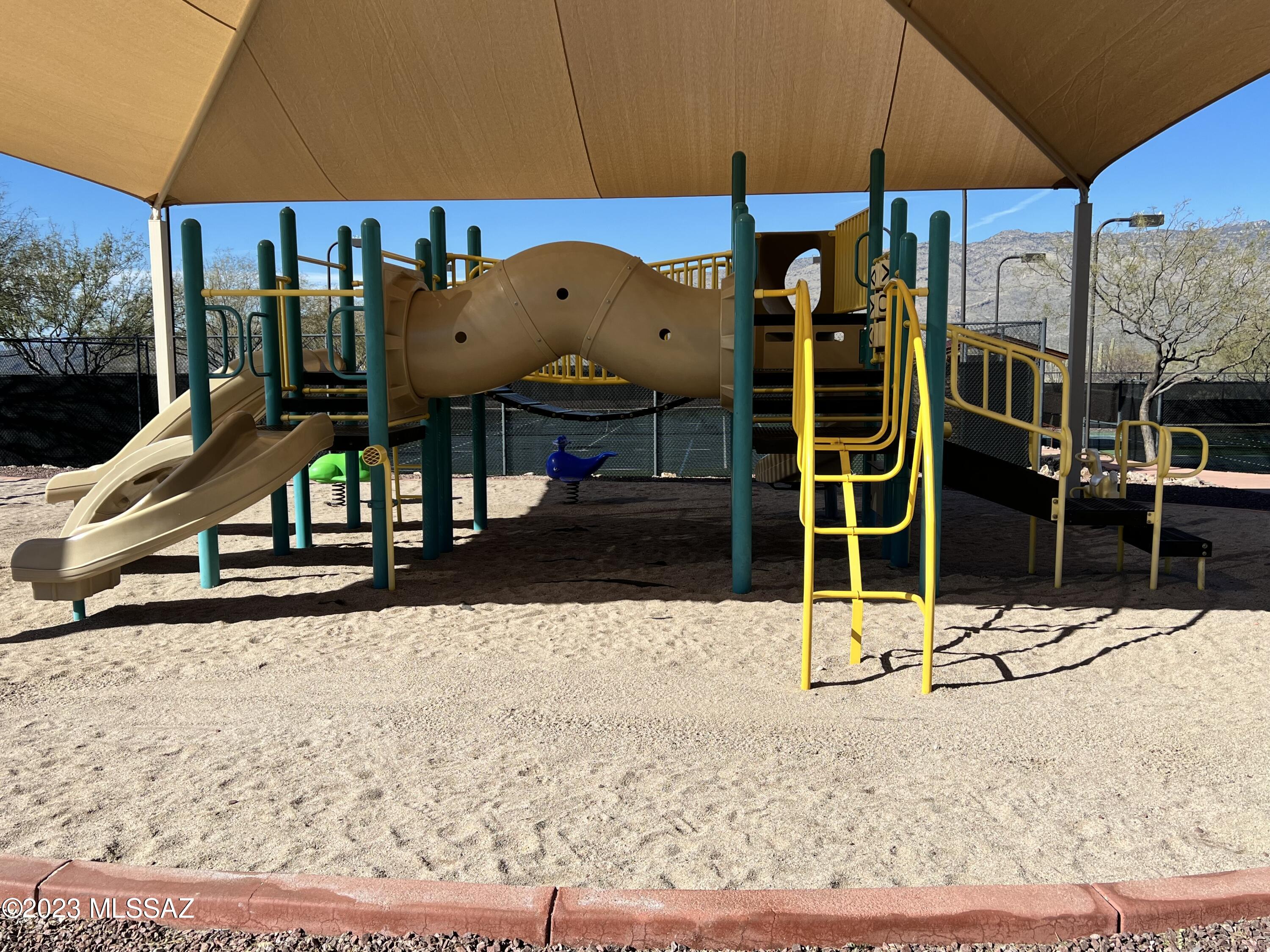 Coyote Creek (1-395) - Residential