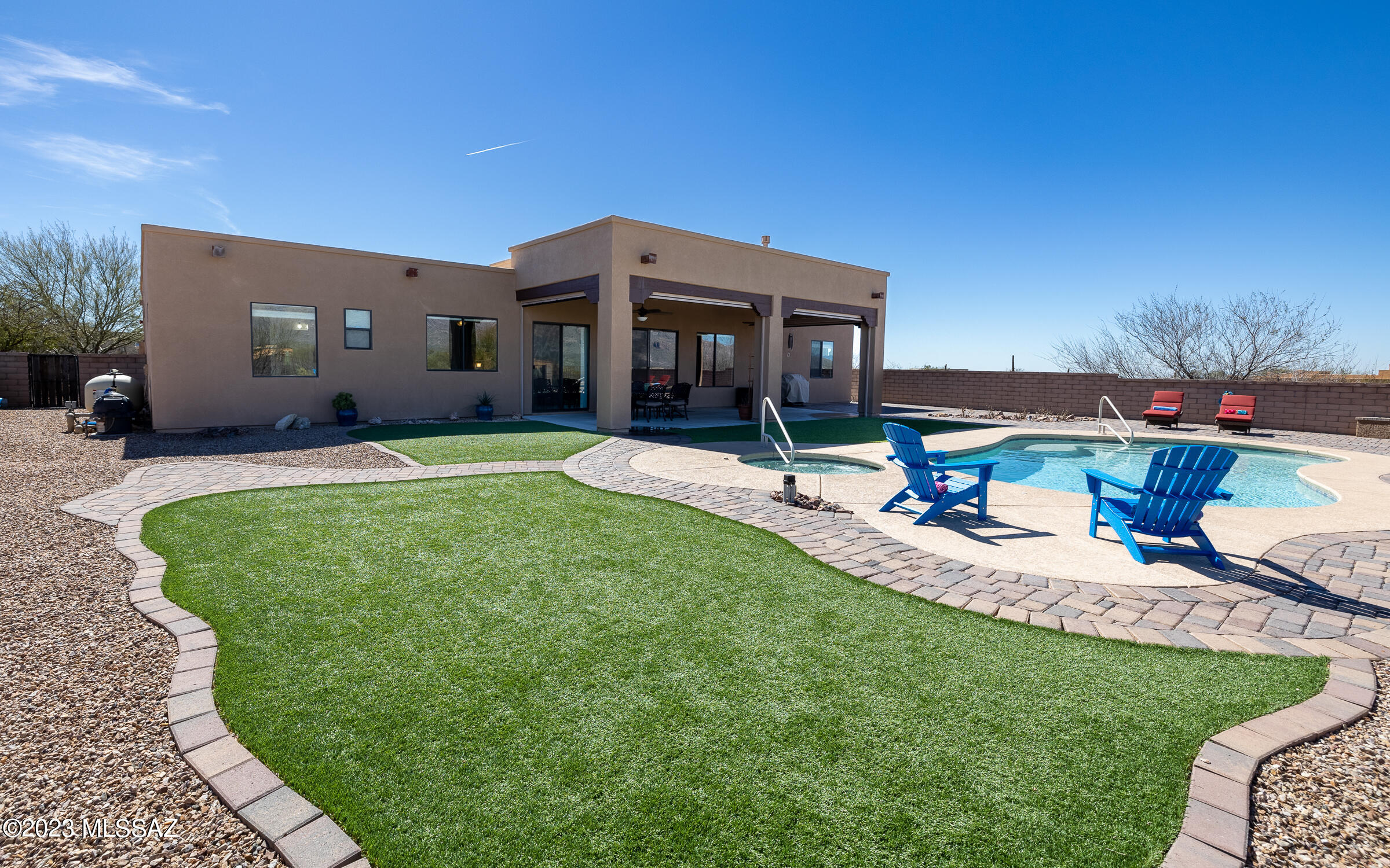 Coyote Creek (1-395) - Residential