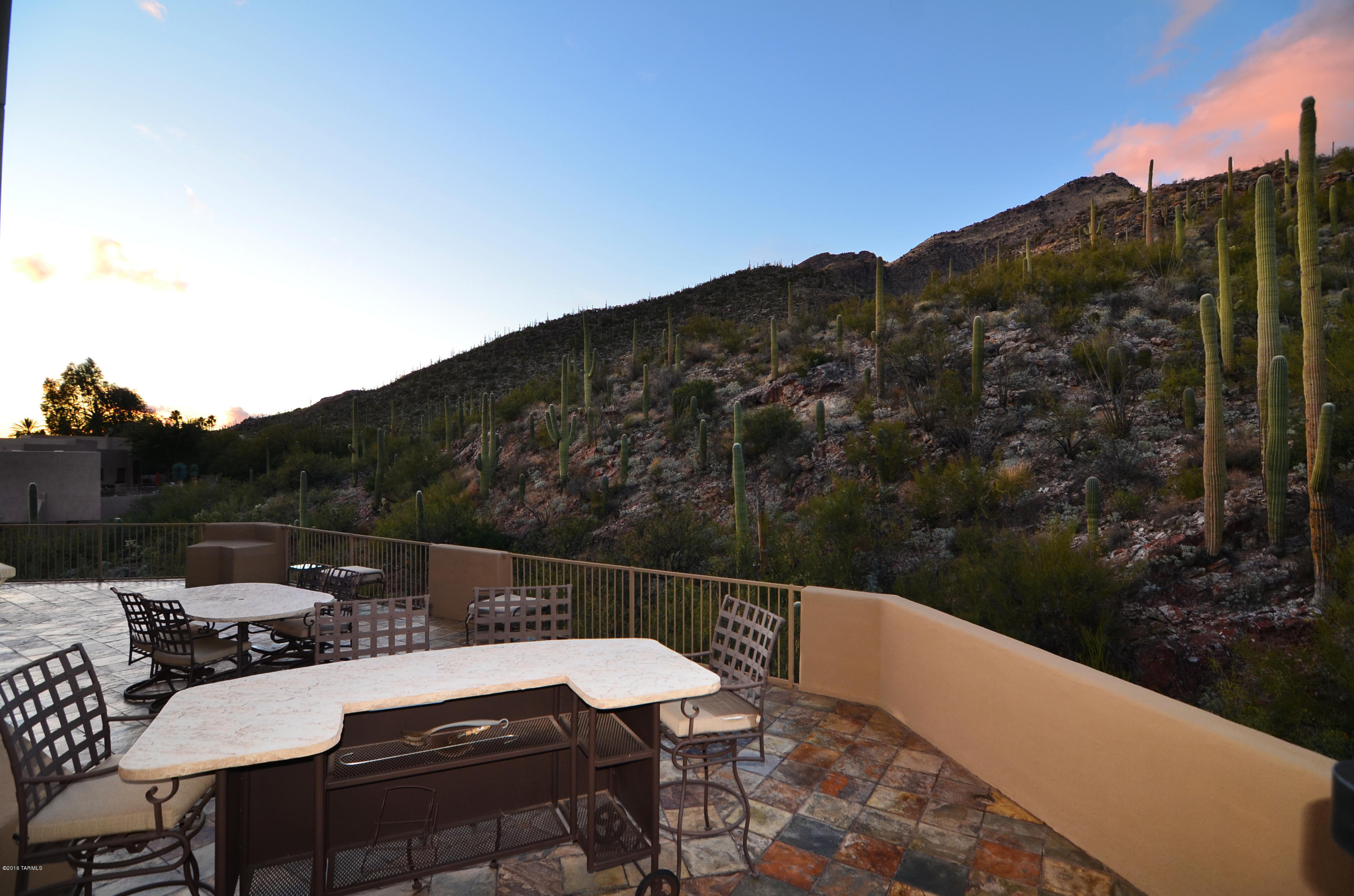 Finisterra (1-210) - Residential