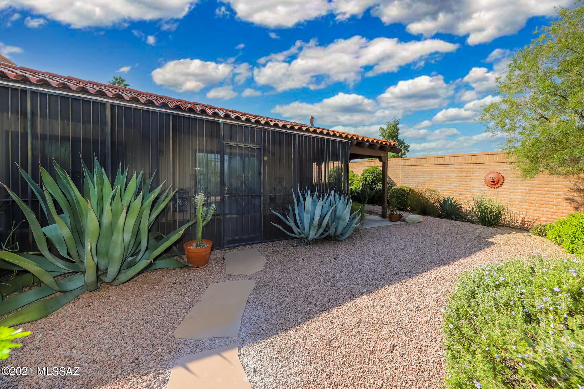 La Cholla Hills(1-313) - Residential