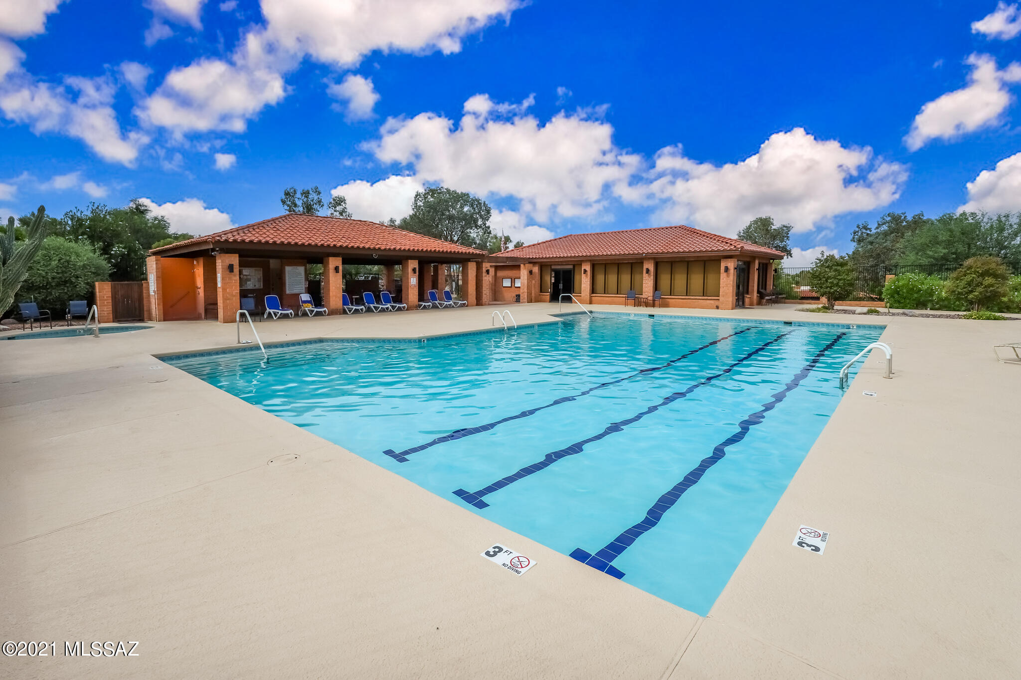 La Cholla Hills(1-313) - Residential