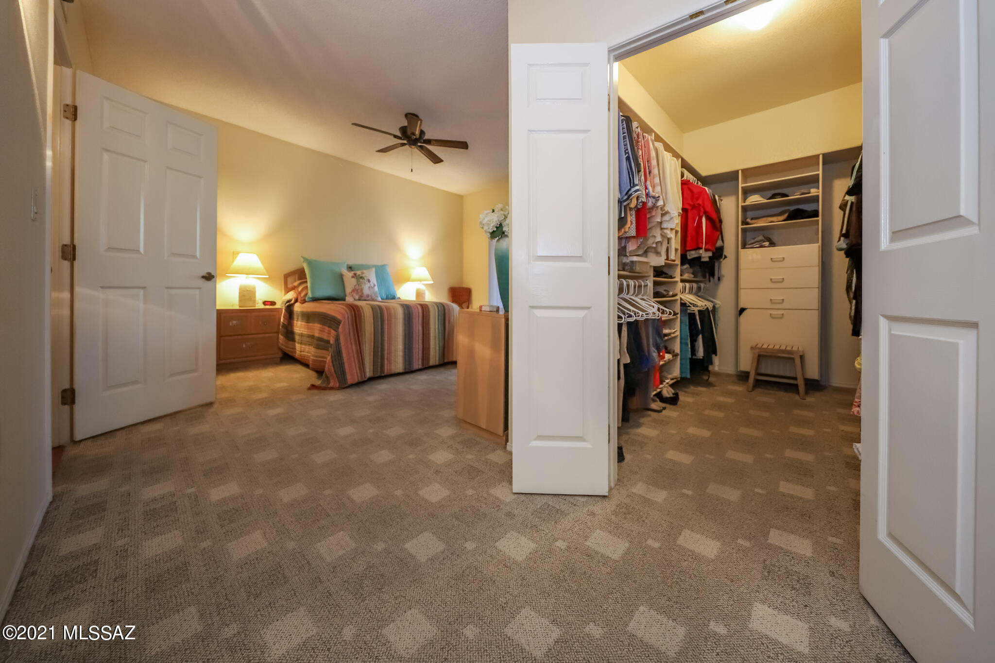 La Cholla Hills(1-313) - Residential
