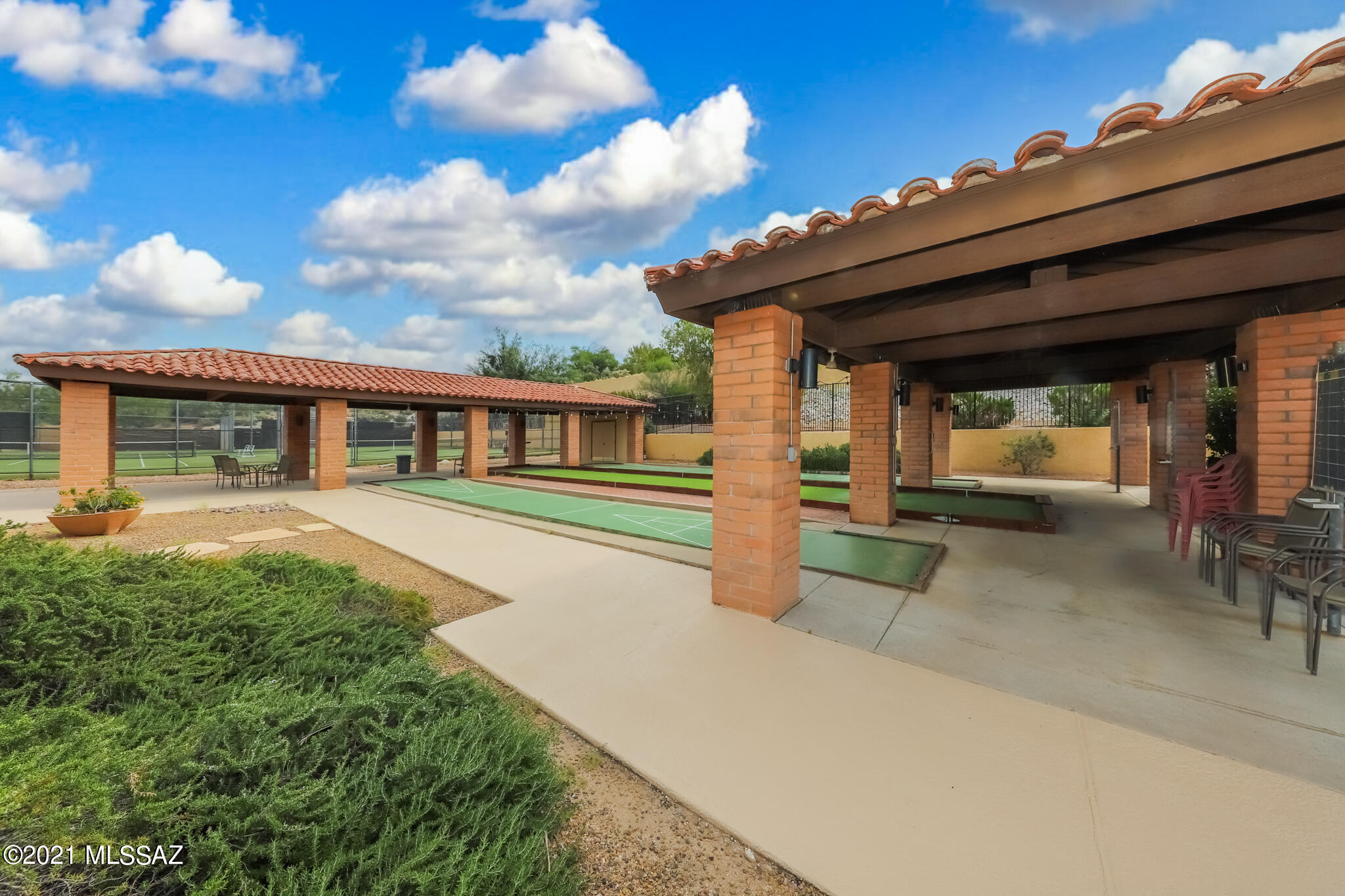 La Cholla Hills(1-313) - Residential