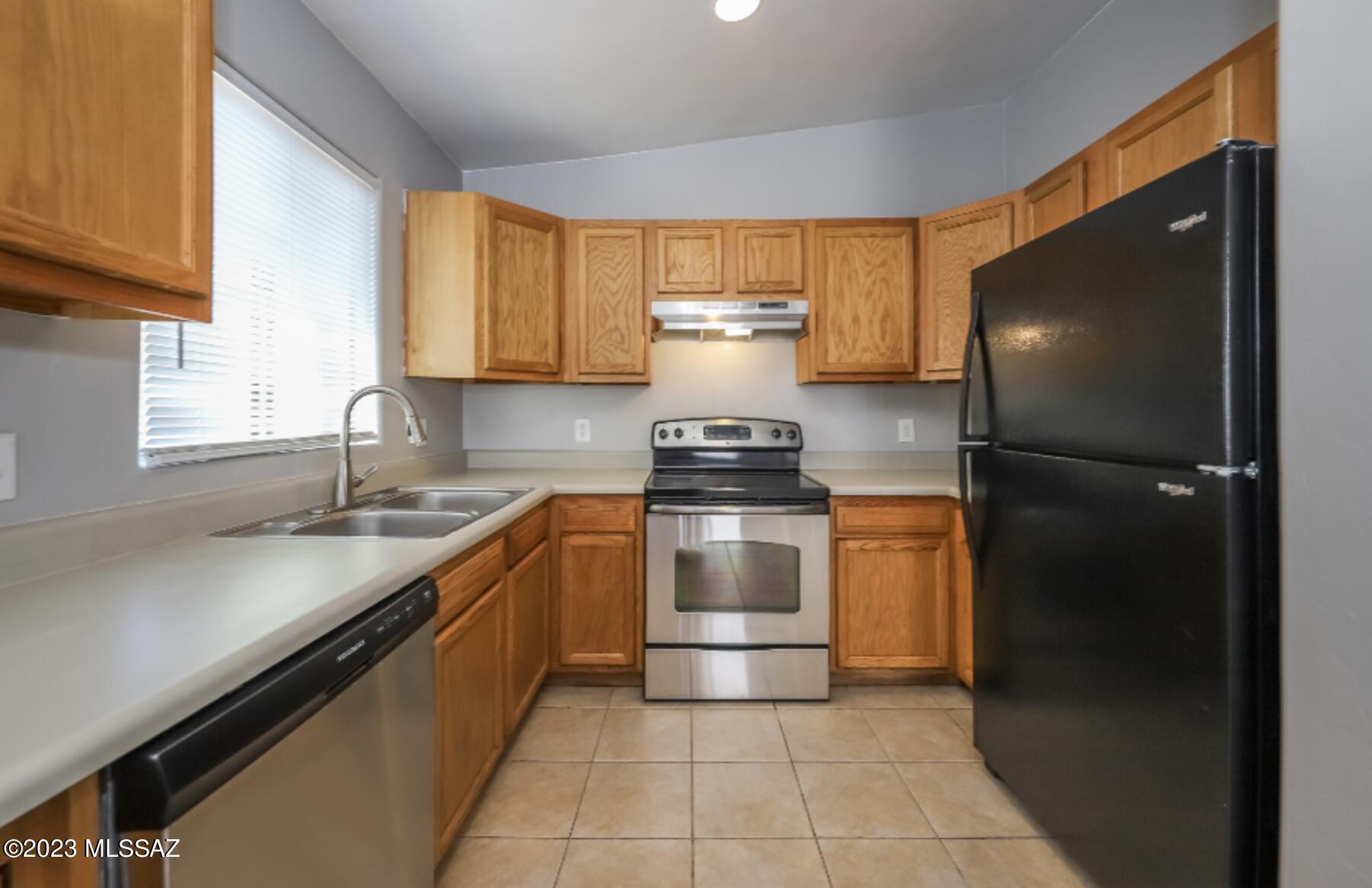 Desert Vista (1-31) - Residential Lease