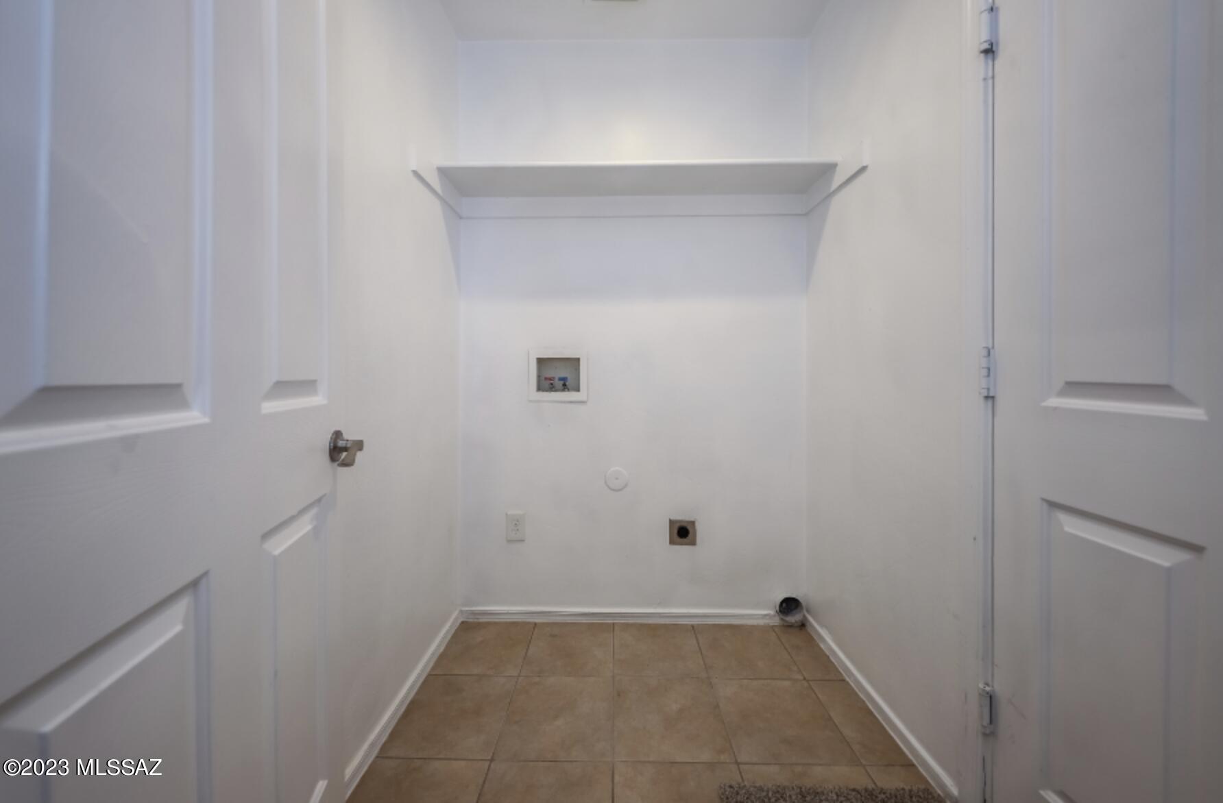 Desert Vista (1-31) - Residential Lease