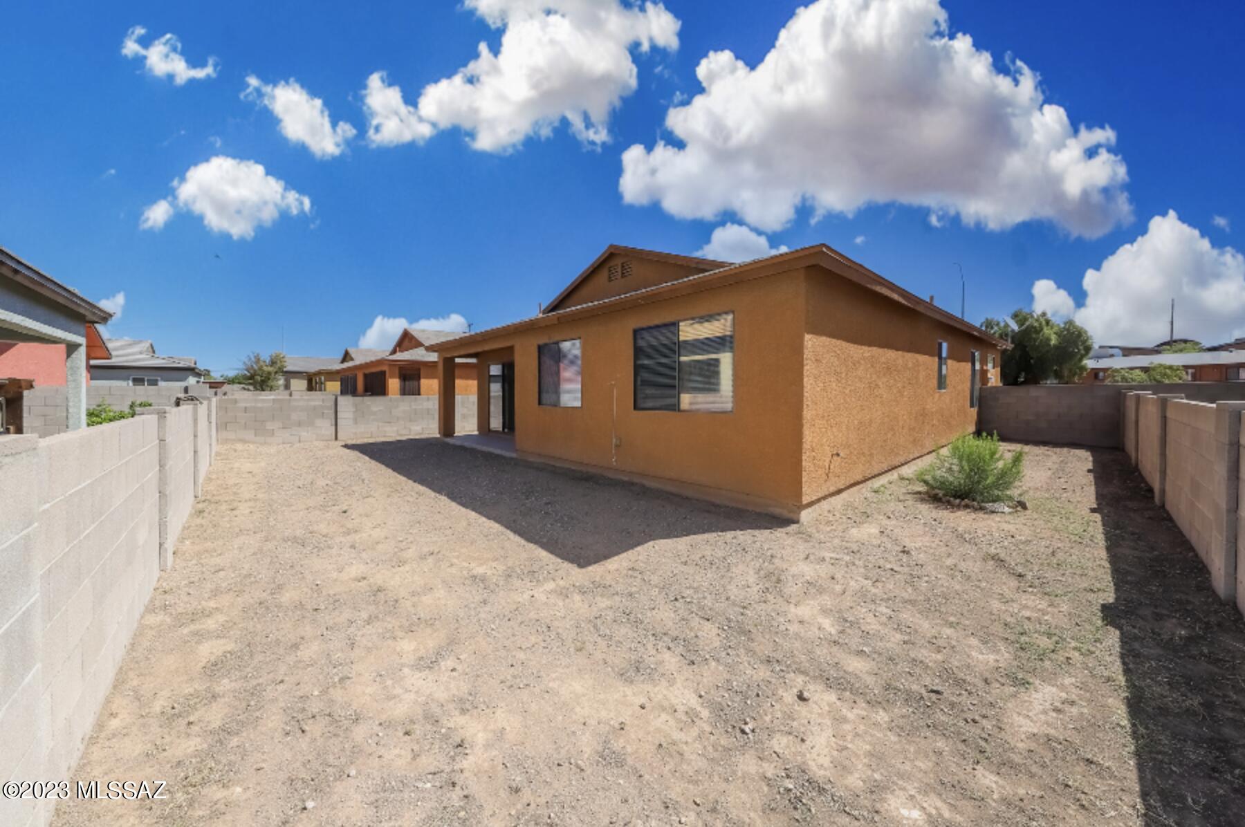 Desert Vista (1-31) - Residential Lease