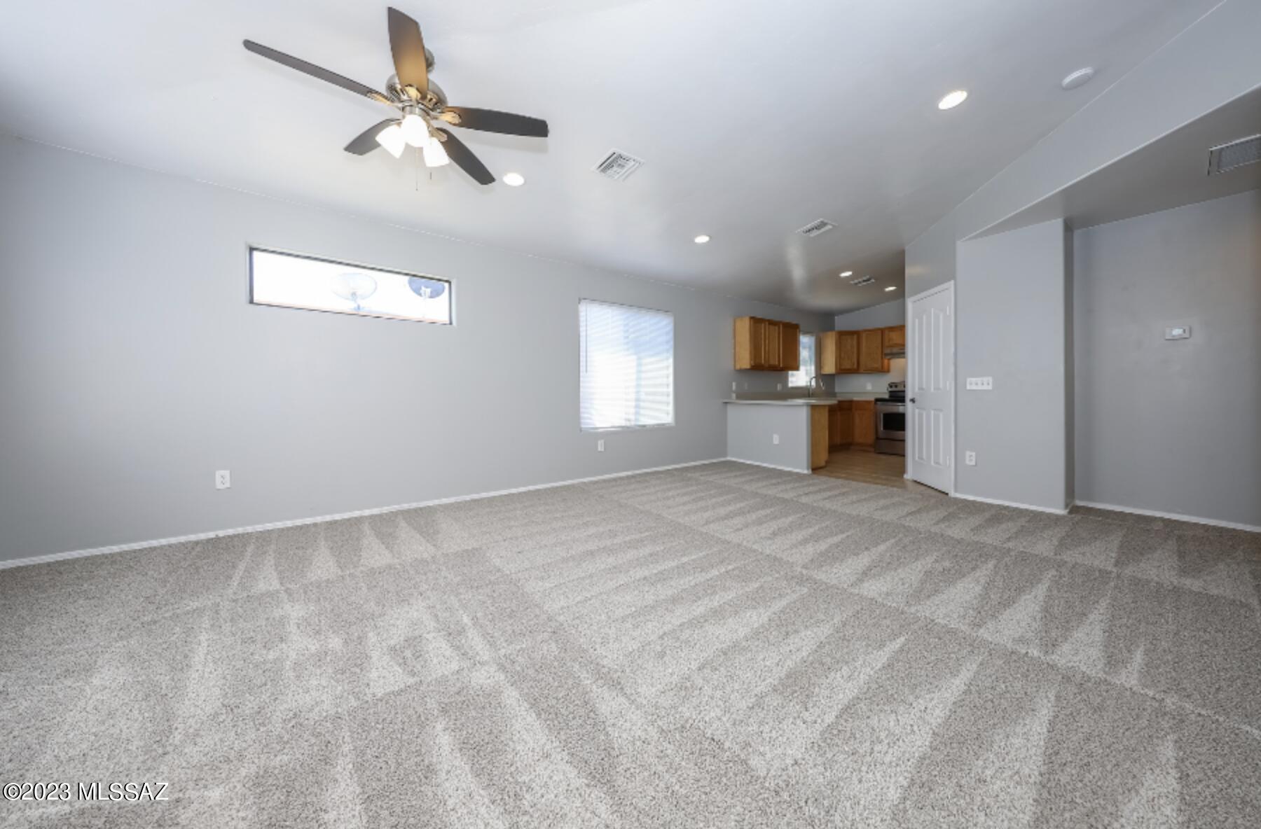 Desert Vista (1-31) - Residential Lease