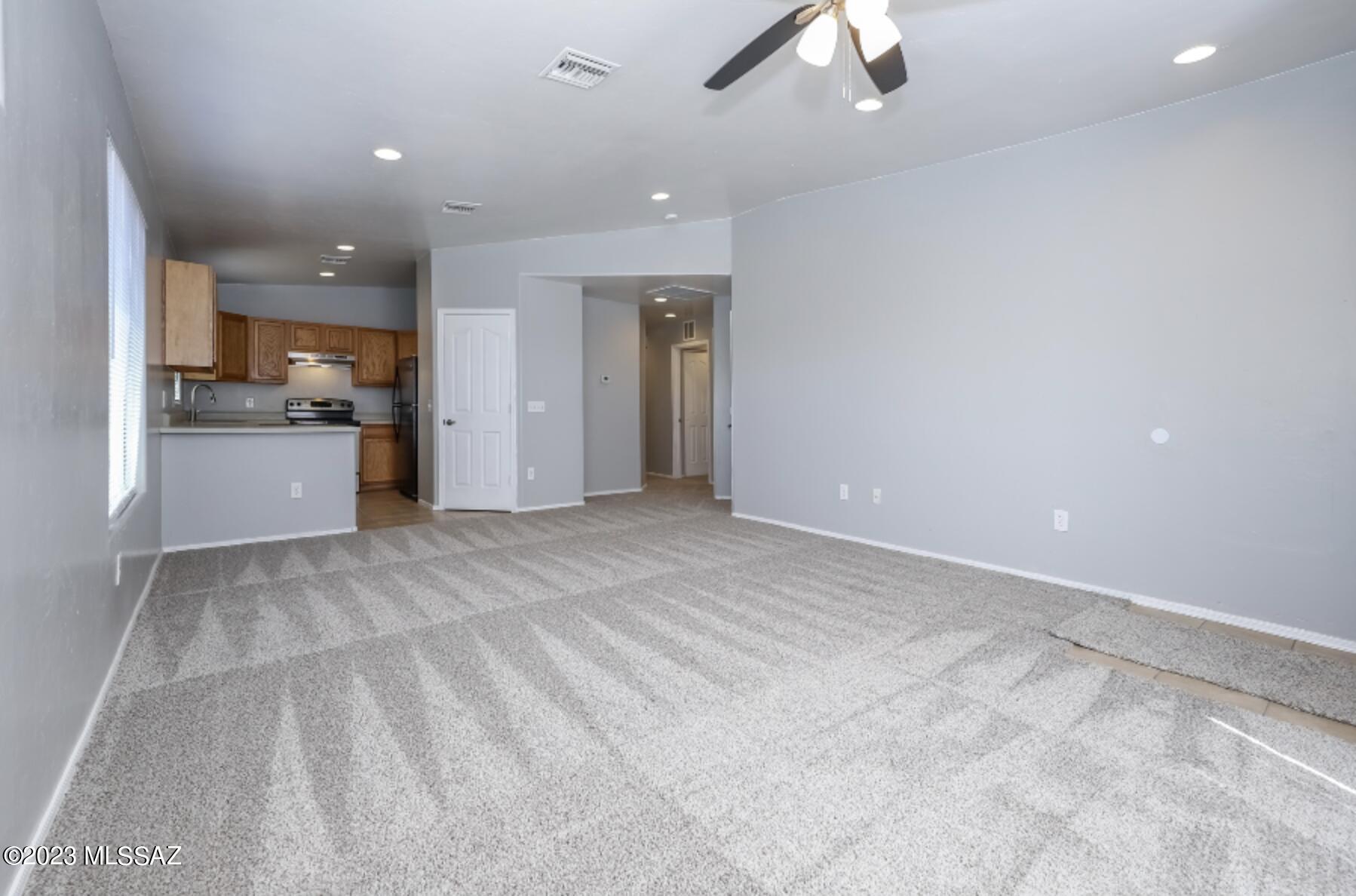 Desert Vista (1-31) - Residential Lease