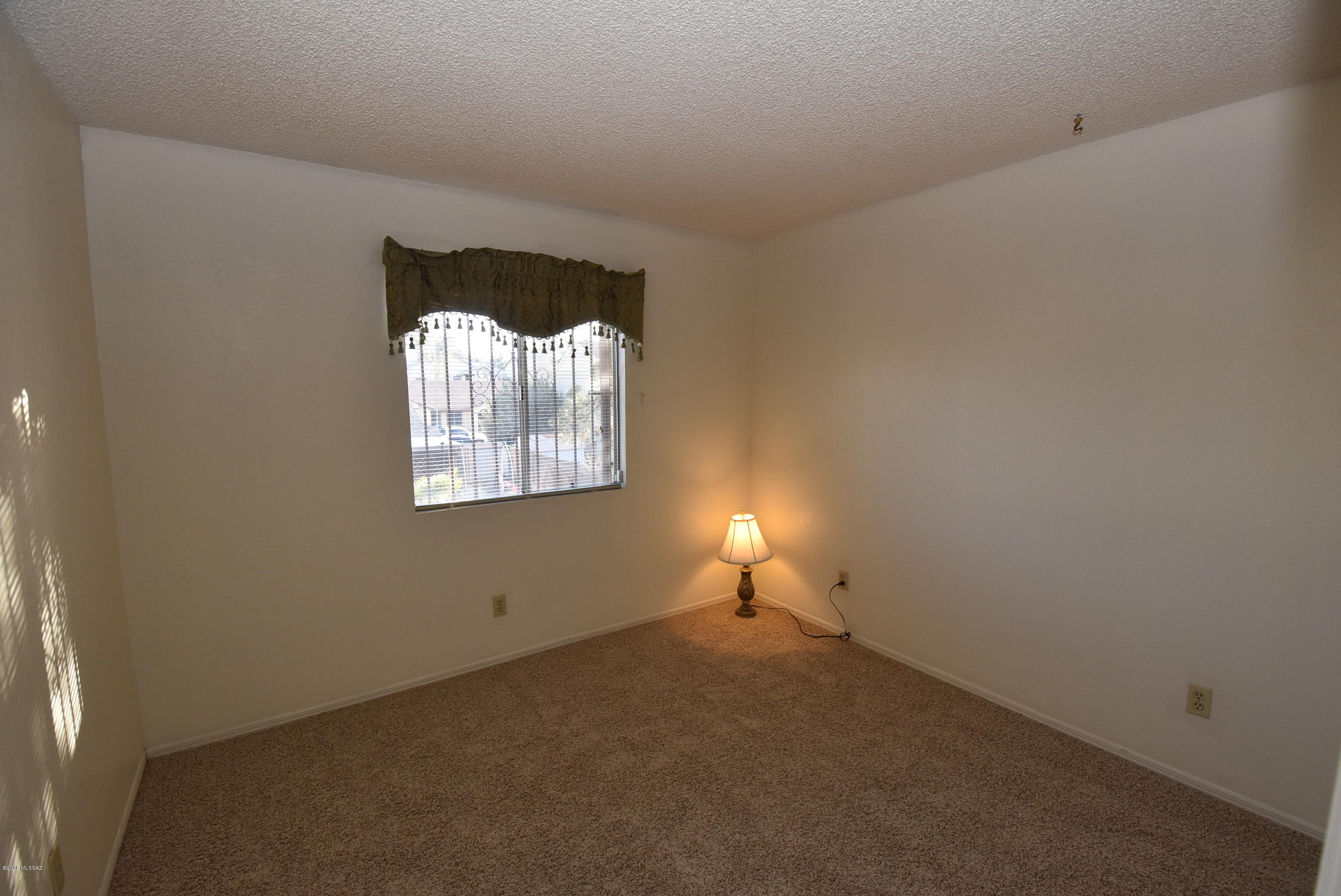 Oak Tree II at Midvale (273-519) - Residential Lease