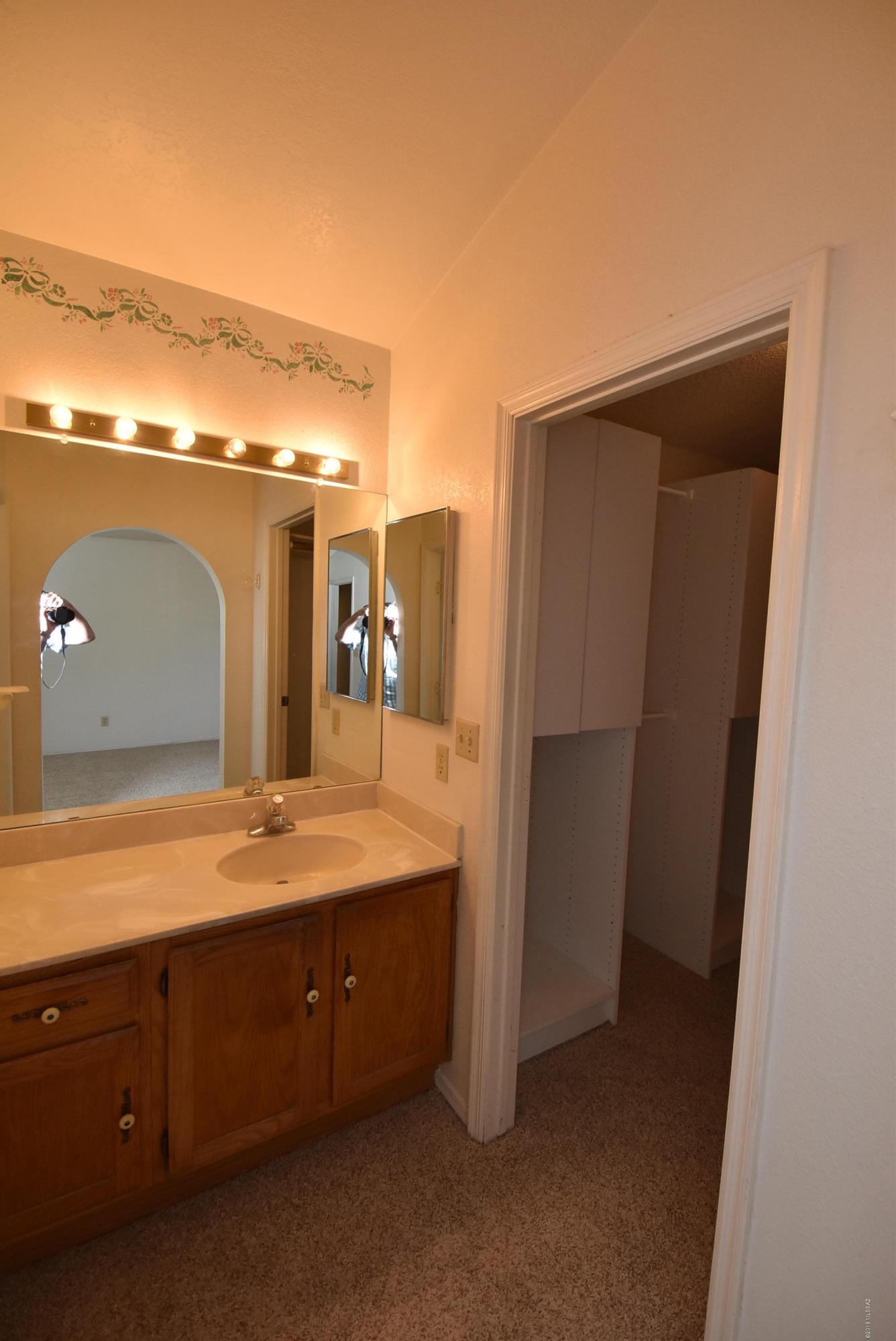 Oak Tree II at Midvale (273-519) - Residential Lease
