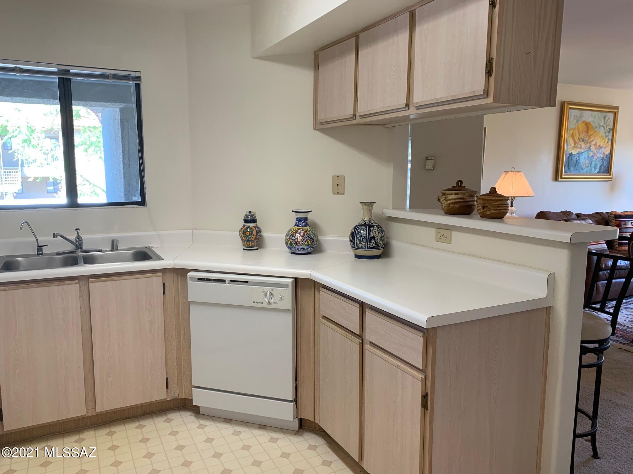 Veranda at Ventana Condominiums - Residential Lease