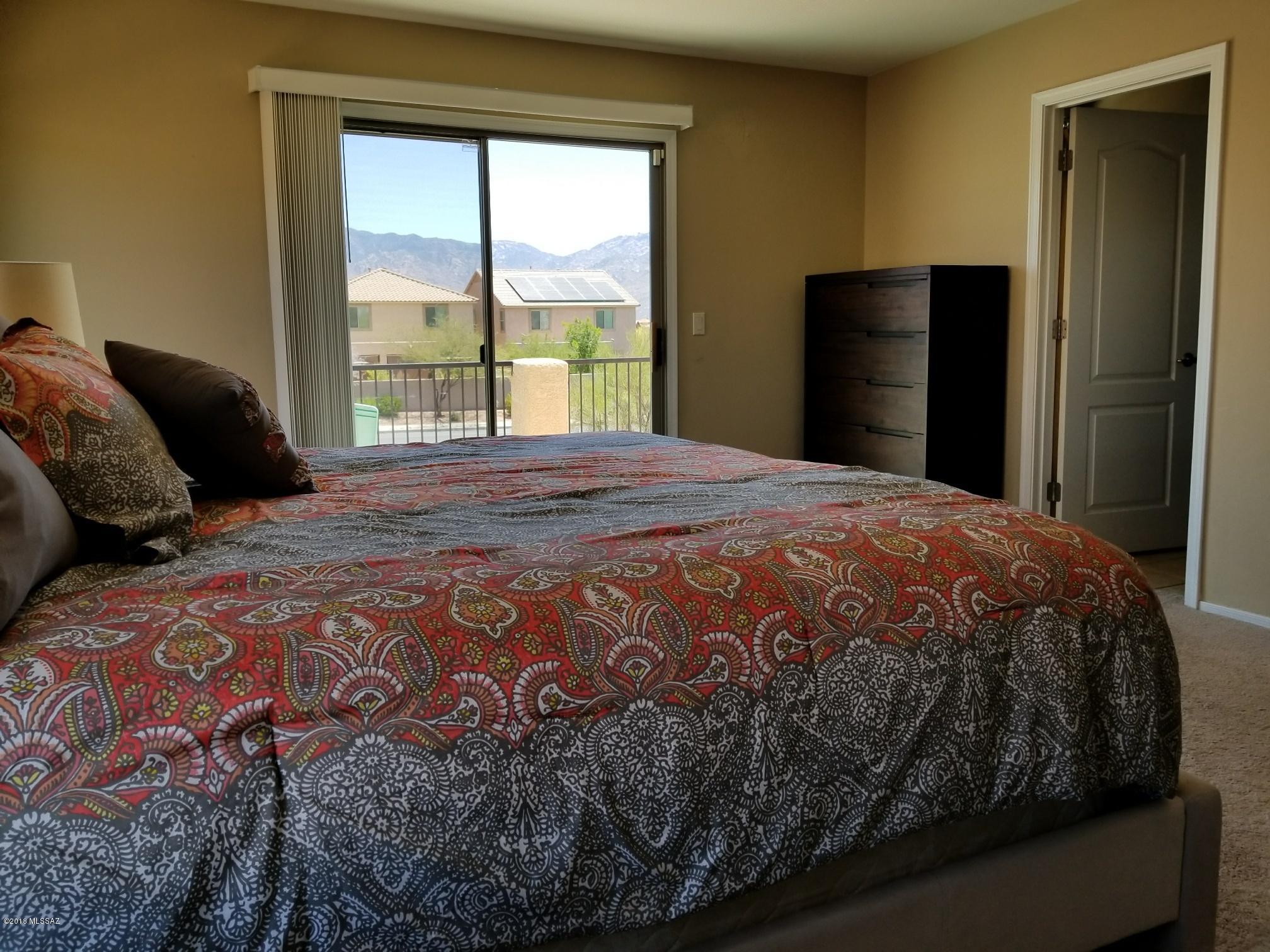 Rancho Vistoso NGHB 10 PCLS S,U & V - Residential