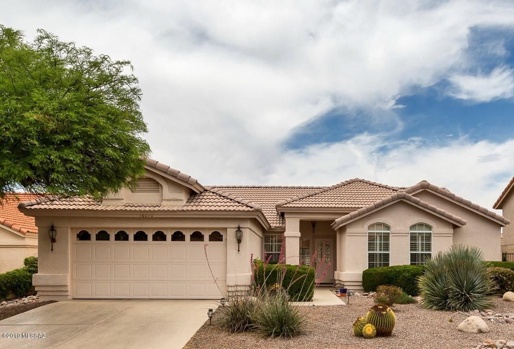 Our Topaz has Double Master Suites and Being Offered Furnished/Turn Key.  Kitchen with Granite Counters and Ceramic Tiled Floor.  Kitchen/Breakfast Area has Built-in Desk.  New Ceramic Wood Plank Tile in Family Room, Dining Area & Great Room. Master Bedroom has Sliding Glass Door to Patio.  Both Master Bedroom Suites have own Bathroom and Walk-in Closets.  Garage has Lots of Storage, Utility Sink, Epoxy Coated Floor and Side Person Door.   New Irrigation 2019.  Newer HVAC and Water Heater.  Newer Thermostat. Alarm System.  Shutters through out. Covered Patio with Private & Gated Yard.  Just the Place to Call Home or The Perfect Investment Property. 
Saddlebrooke is Tucson's Premier 40+ Active Adult Community Designed with You in Mind.