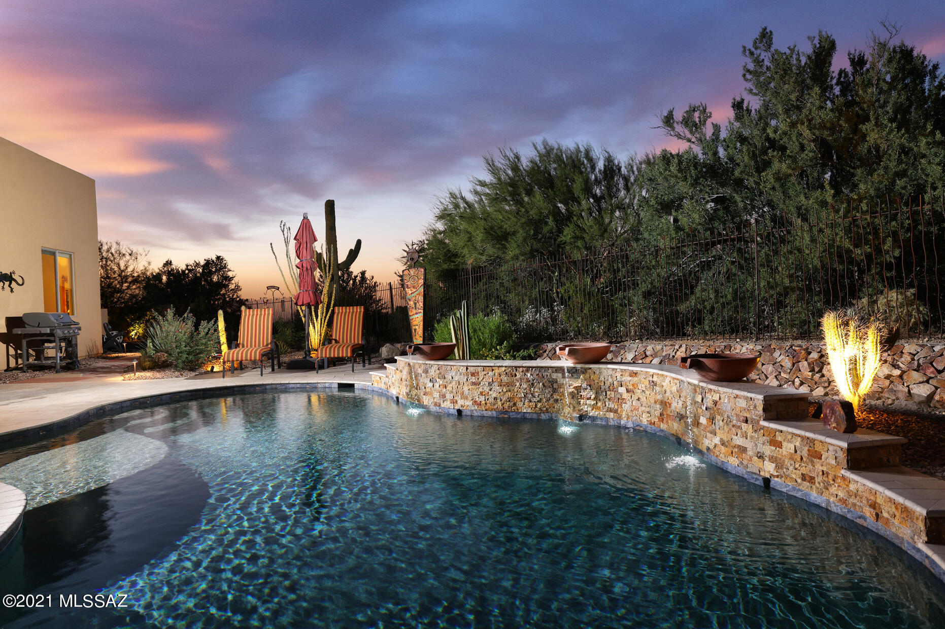Boulder Bridge Pass At Dove Mountain SQ20132910078 - Residential