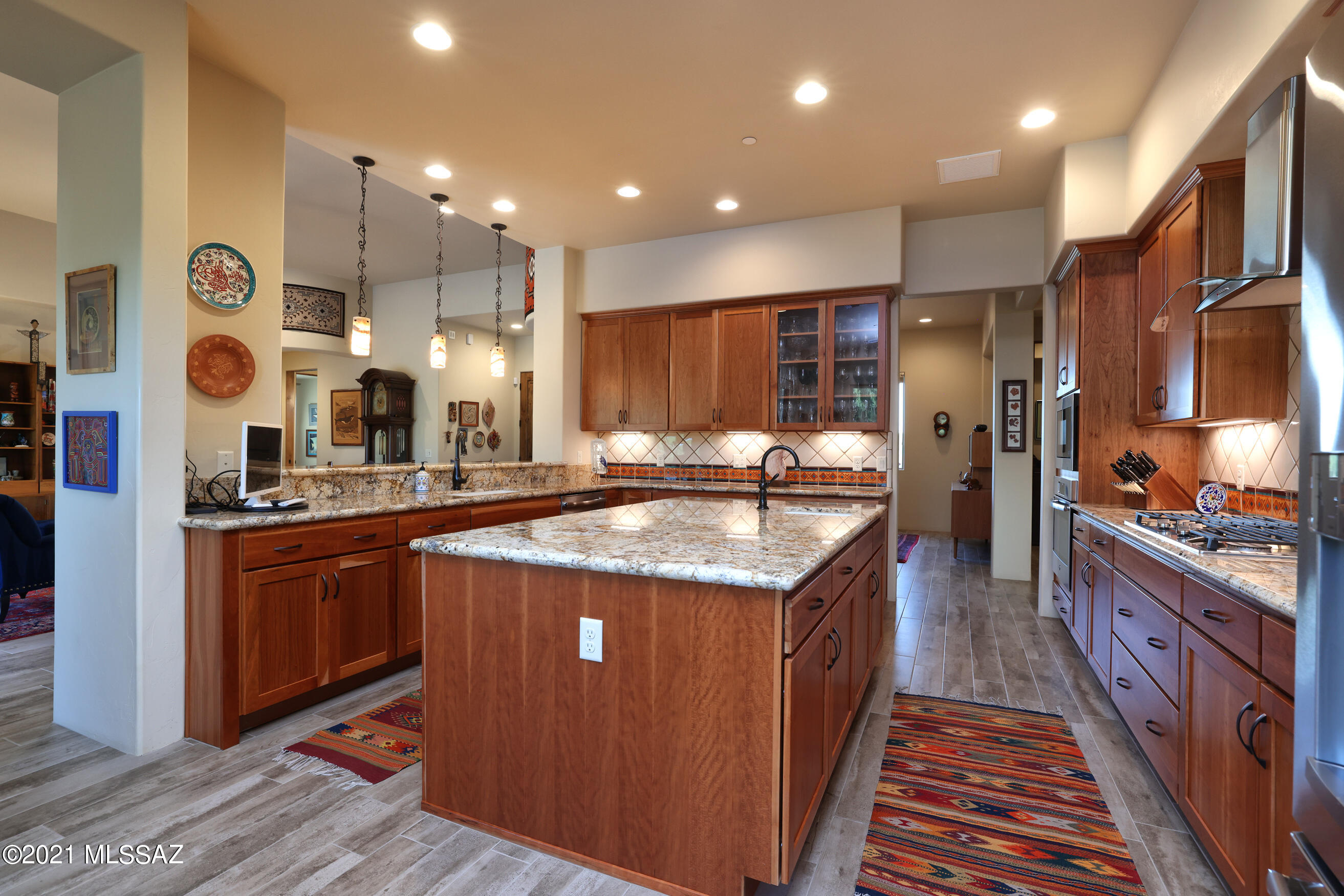 Boulder Bridge Pass At Dove Mountain SQ20132910078 - Residential