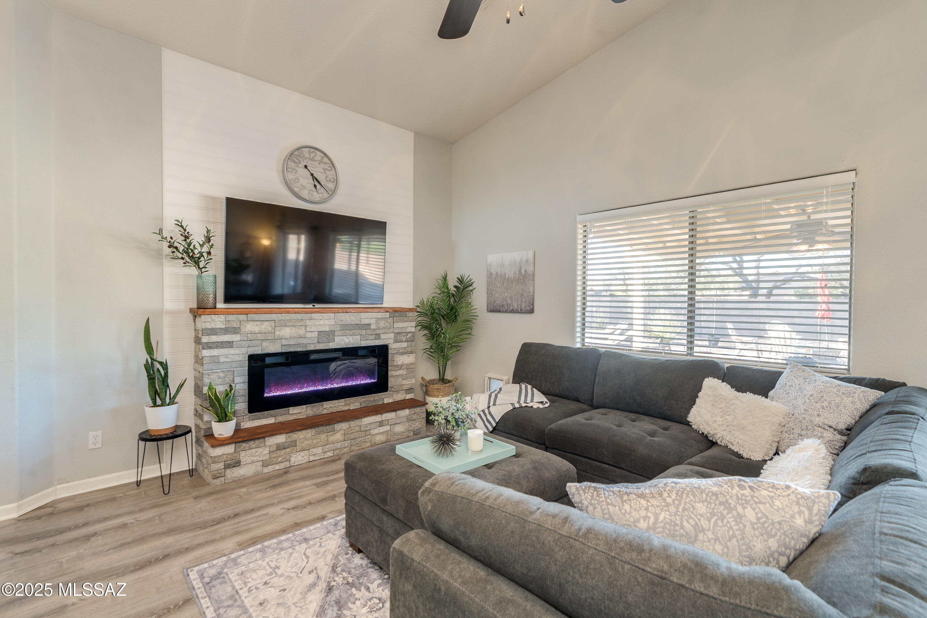 Linda Vista Ridge(1-77) - Residential
