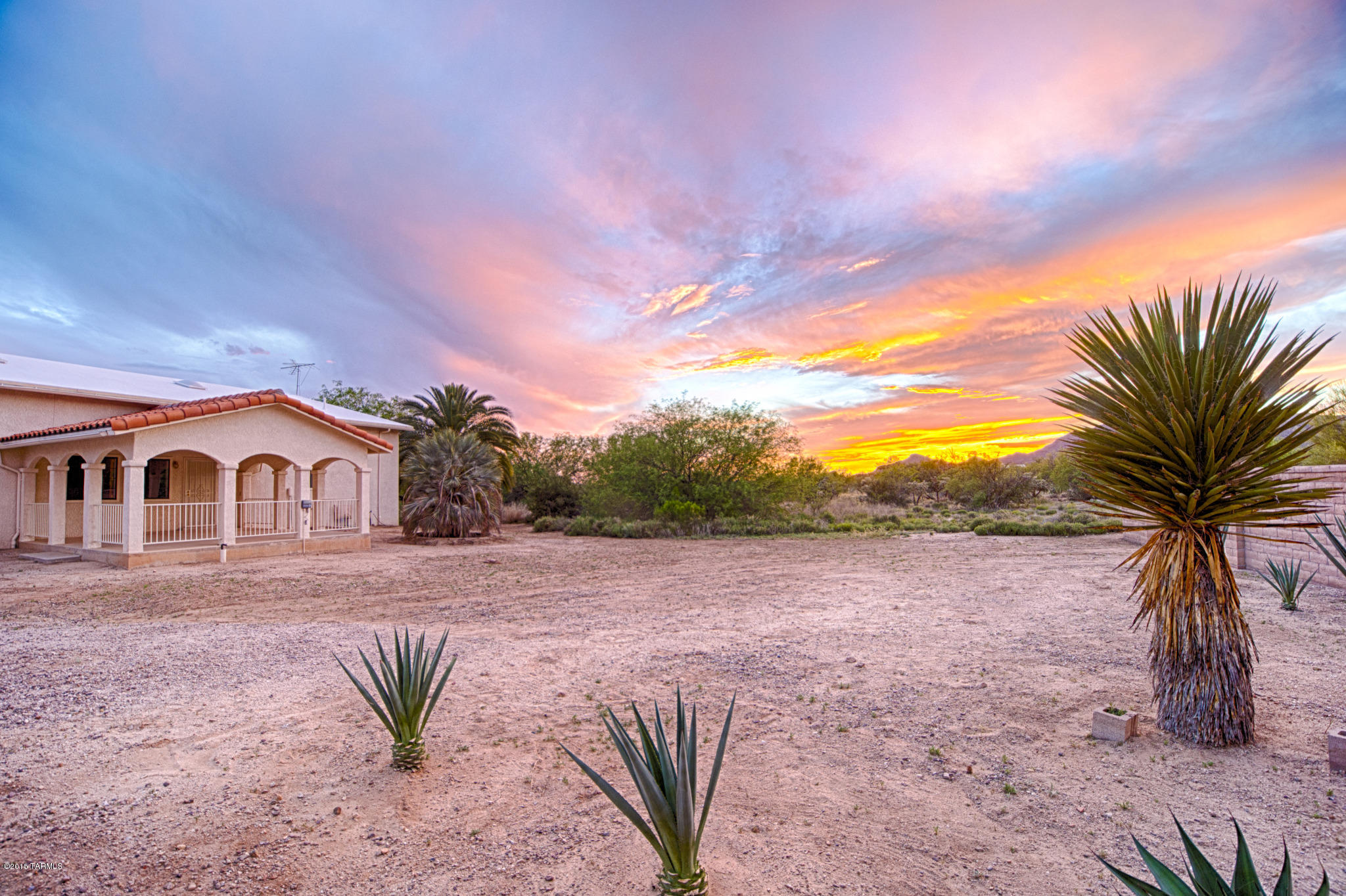 La Cholla Airpark - Residential