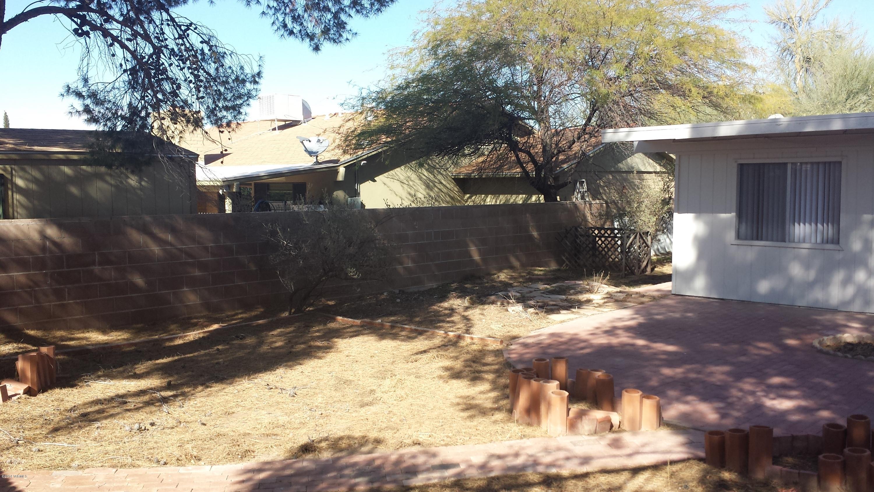 Hidden Hills East NO 3 (1-88) - Residential Lease