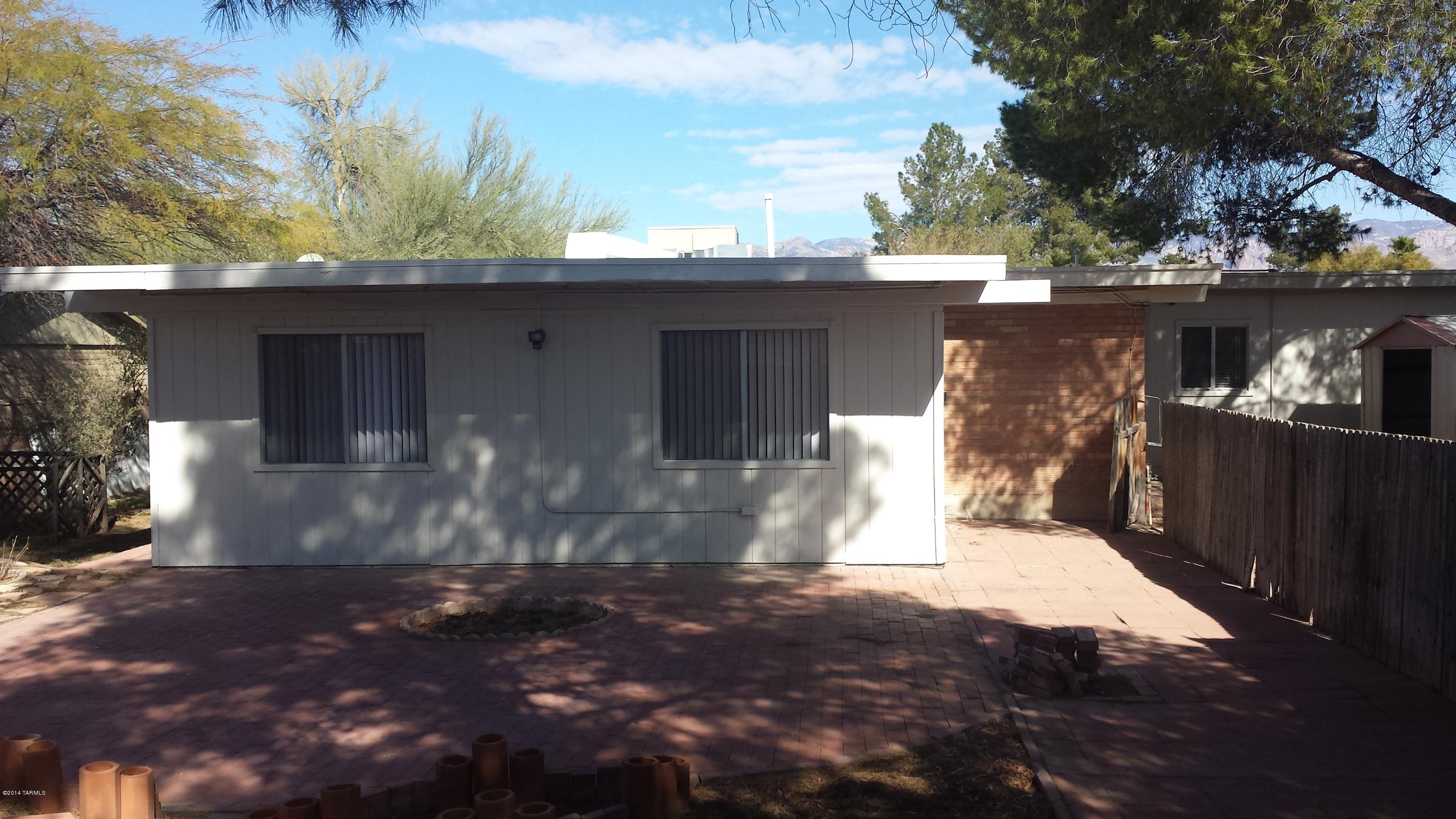 Hidden Hills East NO 3 (1-88) - Residential Lease