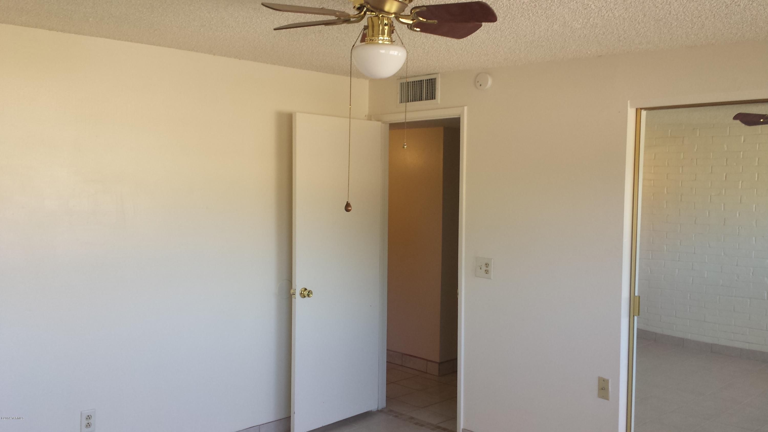 Hidden Hills East NO 3 (1-88) - Residential Lease
