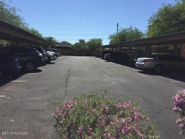 Flowers Condominiums Units 1-16 - Residential