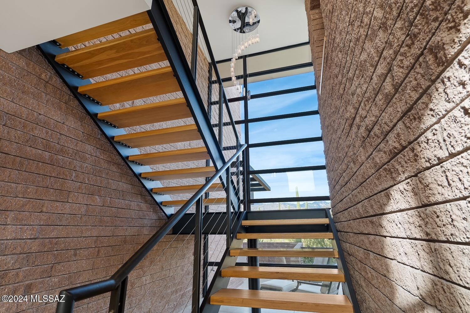 Sabino Mountain (1-290) - Residential