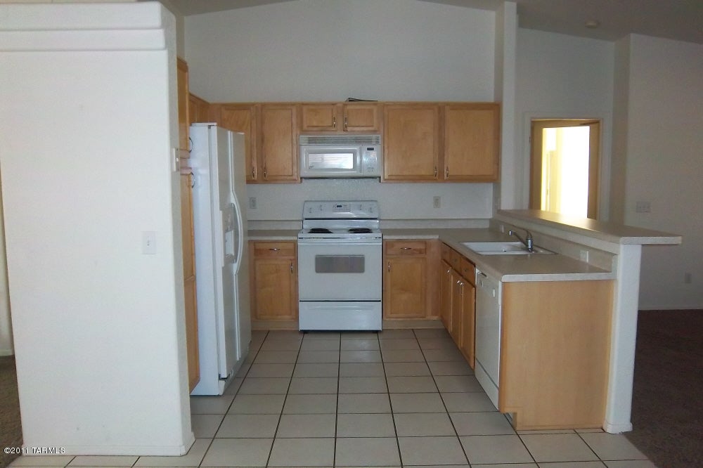 Sunrise Meadow At Rita Ranch (1-135) - Residential Lease