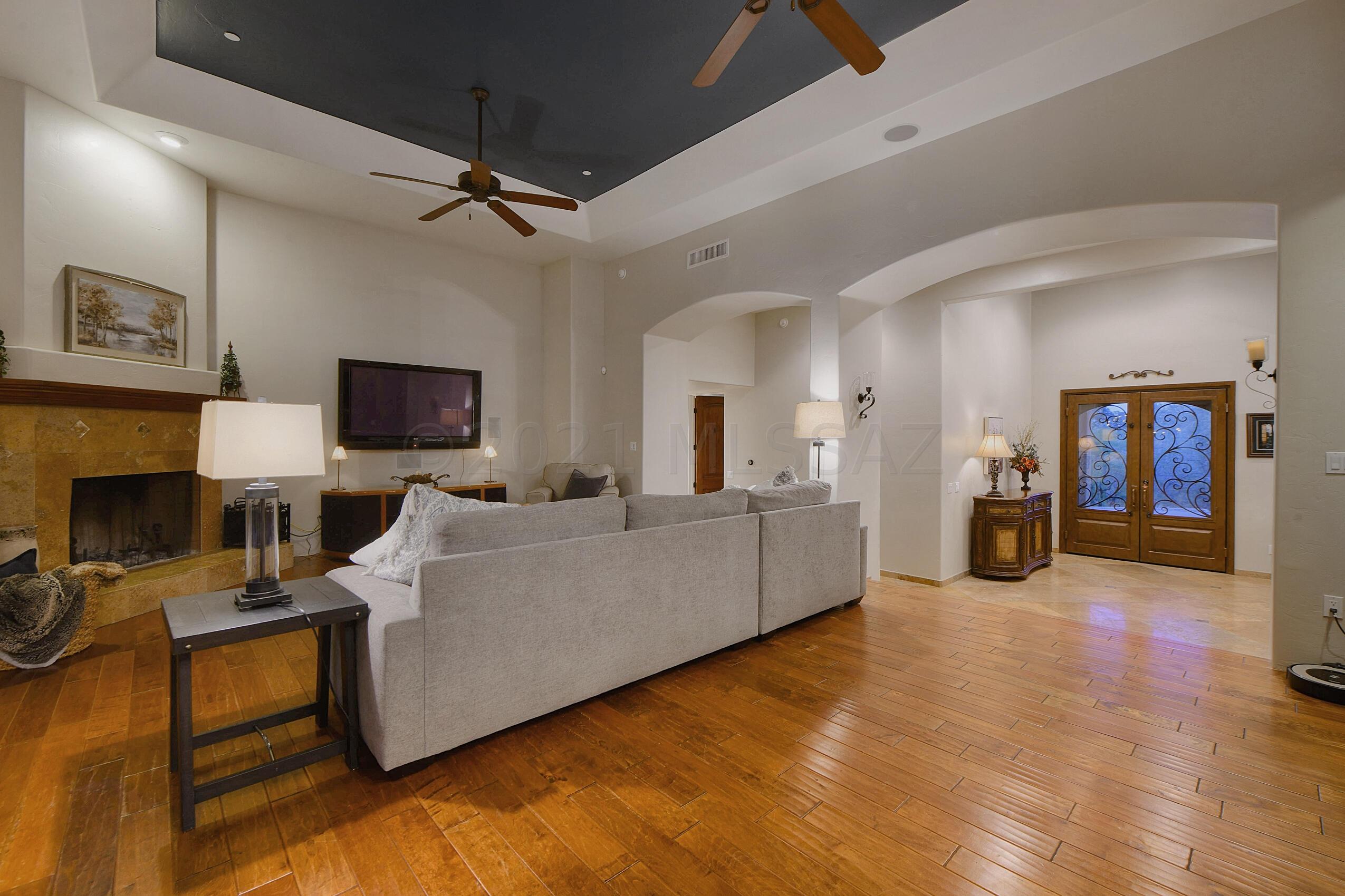 Valoro Estates (1-15) - Residential
