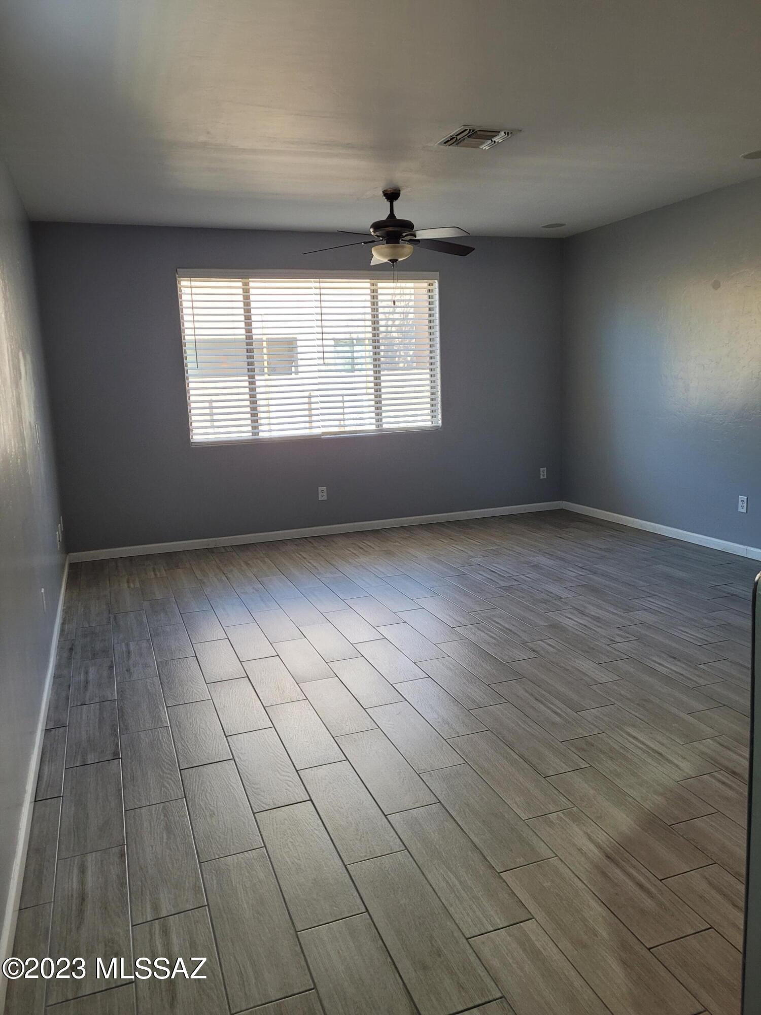 Riverside Crossing (1-133) - Residential Lease